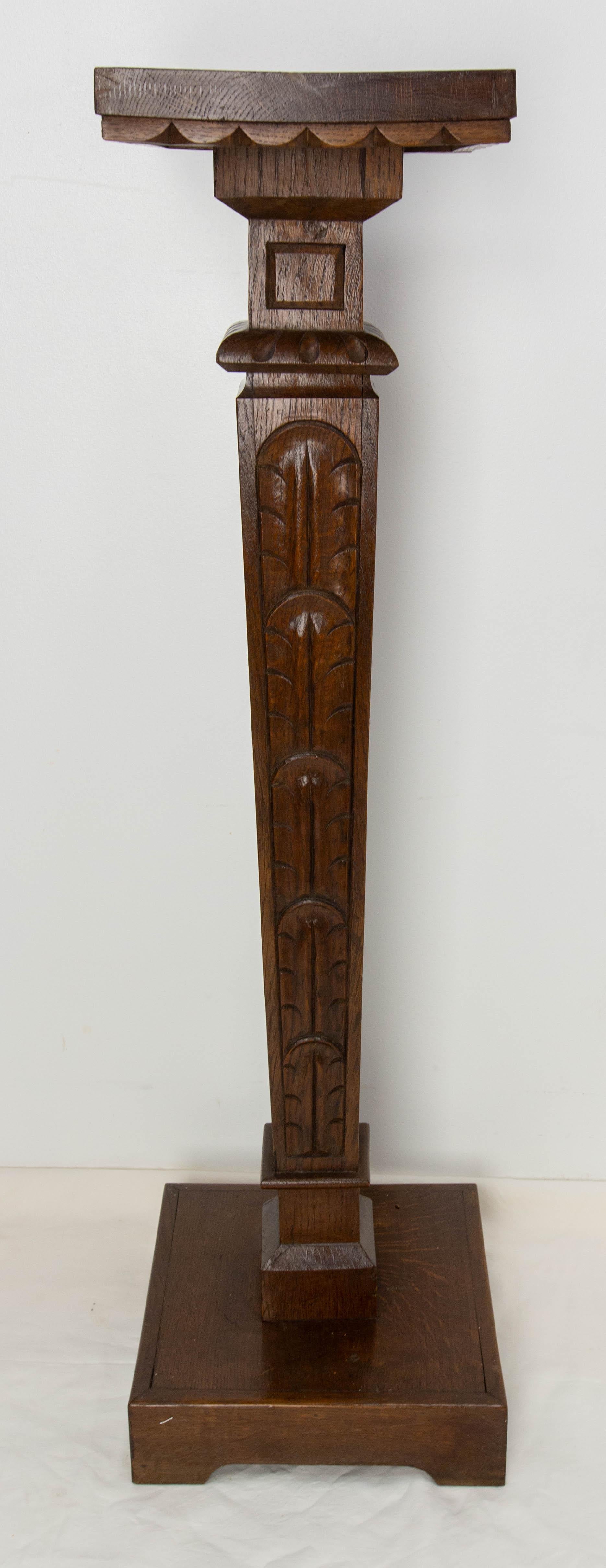 French Oak Sellette or Plant Holder in the Louis XIII Style, circa 1900 For Sale 1