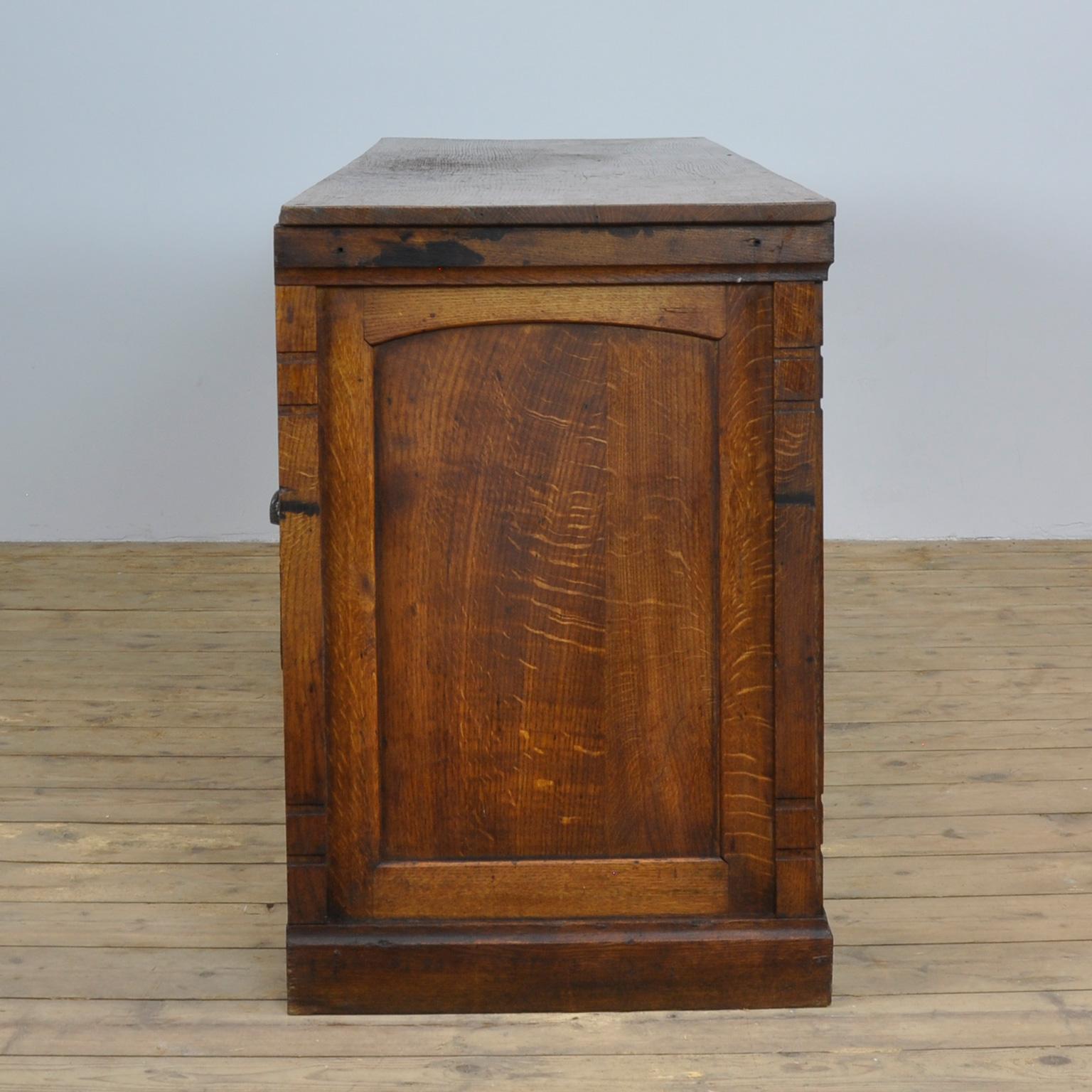 Mid-20th Century French Oak Shopcounter, 1940s