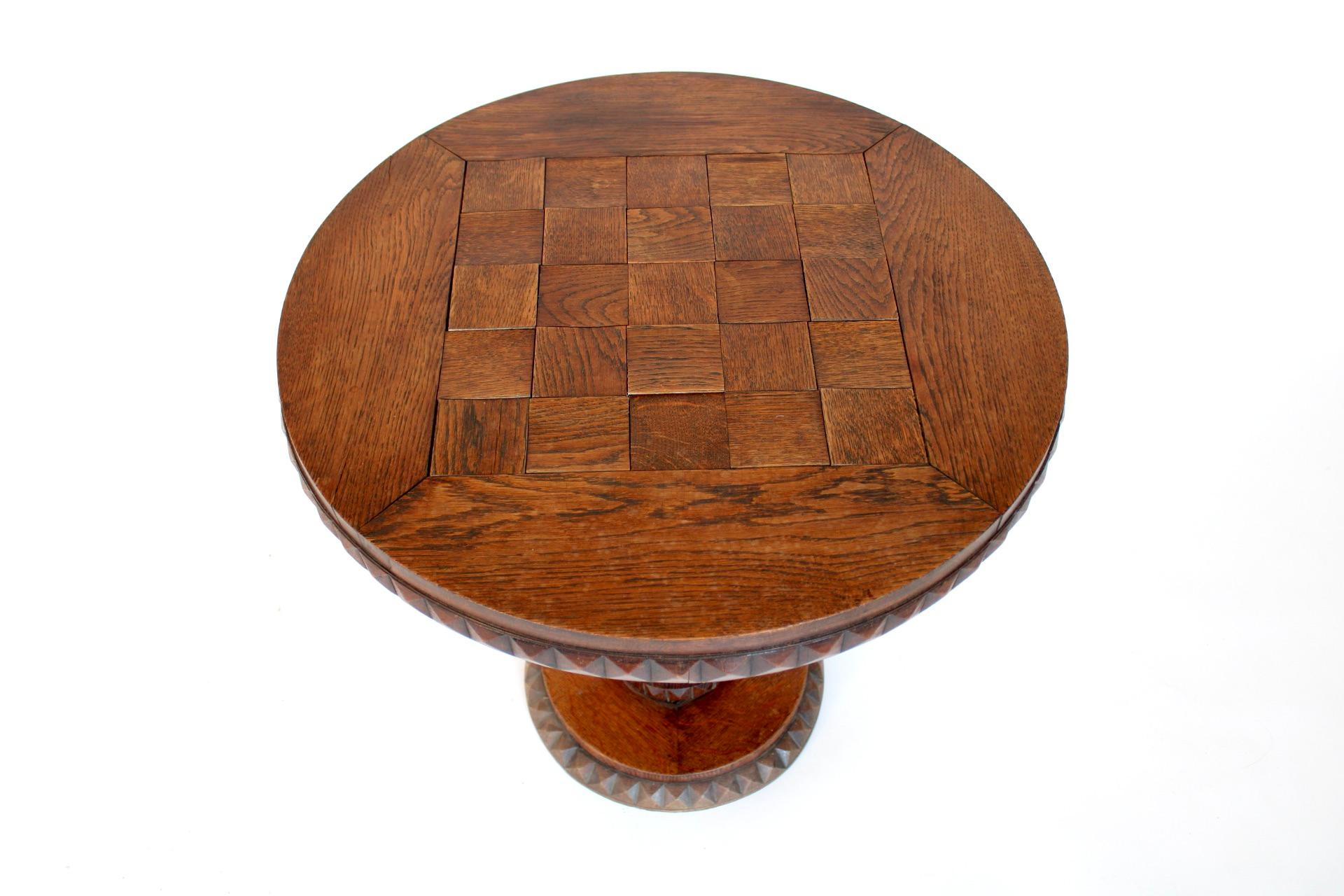 French Oak Side Carved Table Art Deco Africanist Influence Attributed to Dudouyt For Sale 1