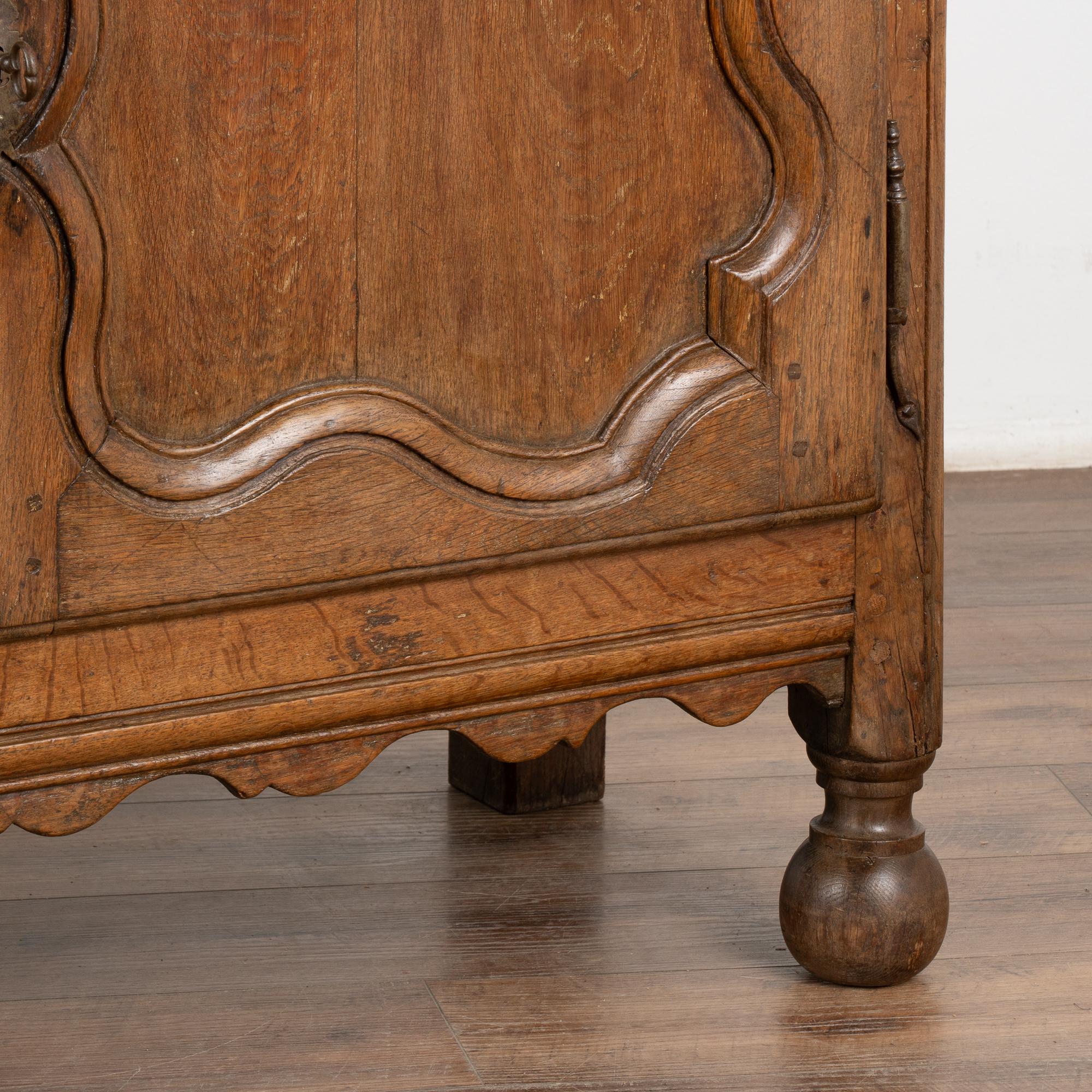 French Oak Sideboard Buffet, circa 1800-20 5