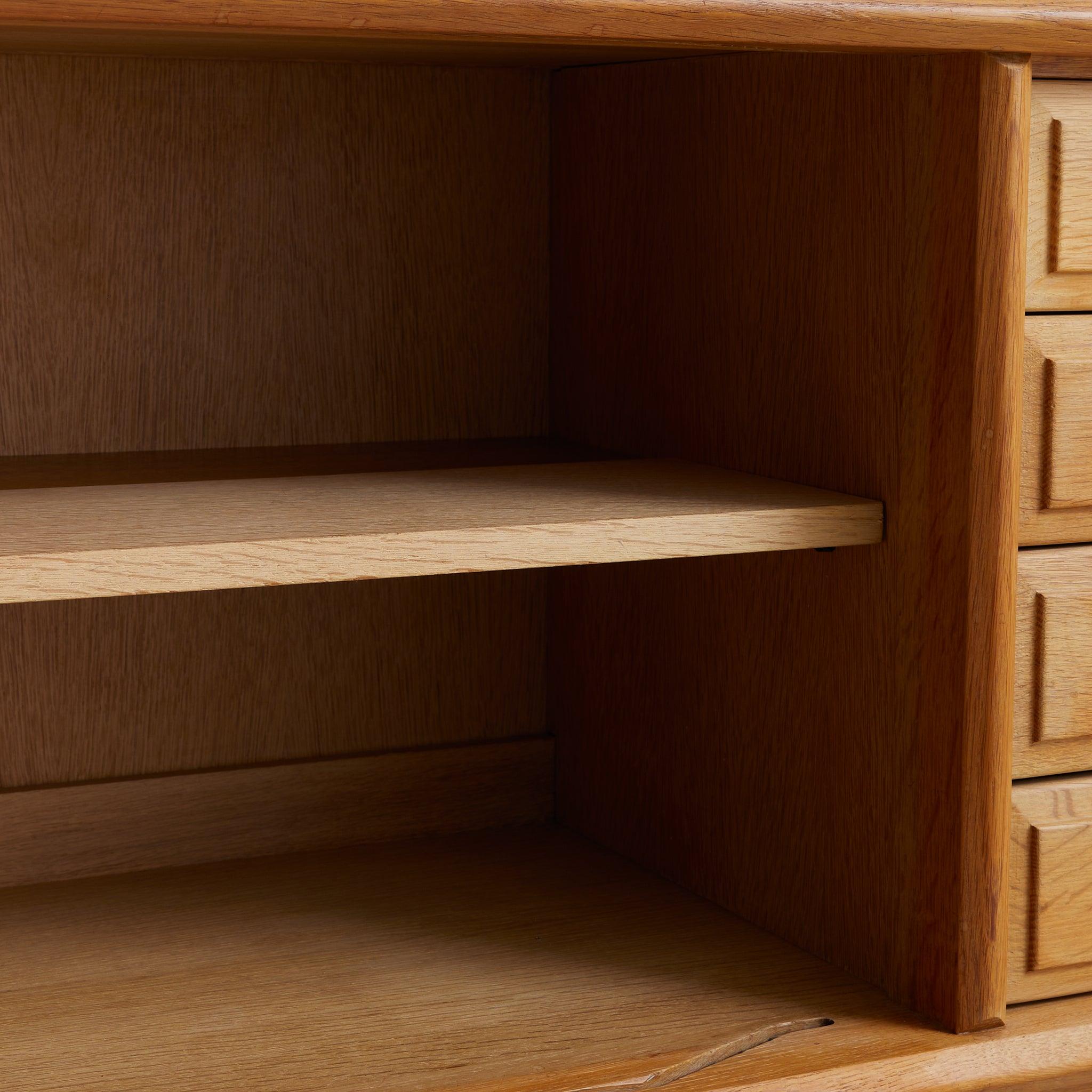 Credenza francese in Oak di Guillerme et Chambron, anni '60 in vendita 3