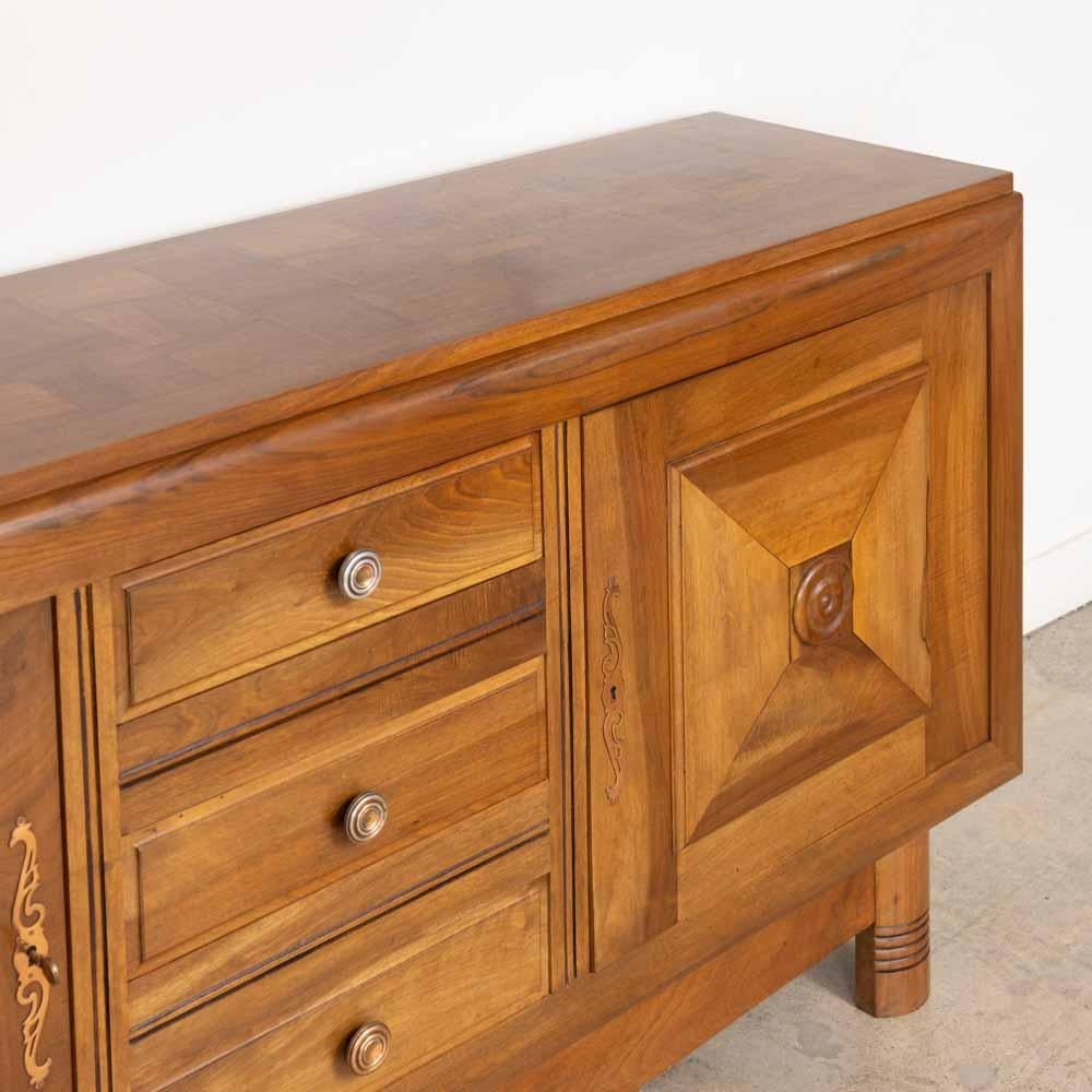 French Oak Sideboard in the style of Charles Dudouyt en vente 9