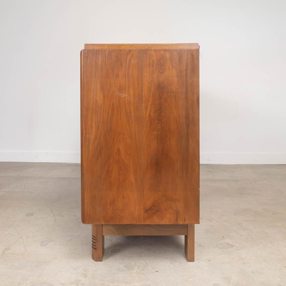 French Oak Sideboard in the style of Charles Dudouyt en vente 2