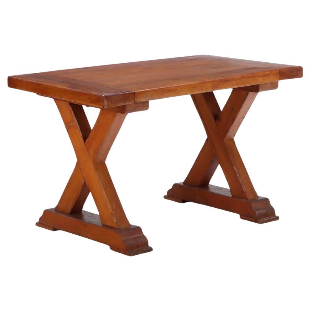 Tavolo in lastre di Oak francese con base a X C. 1920. in vendita