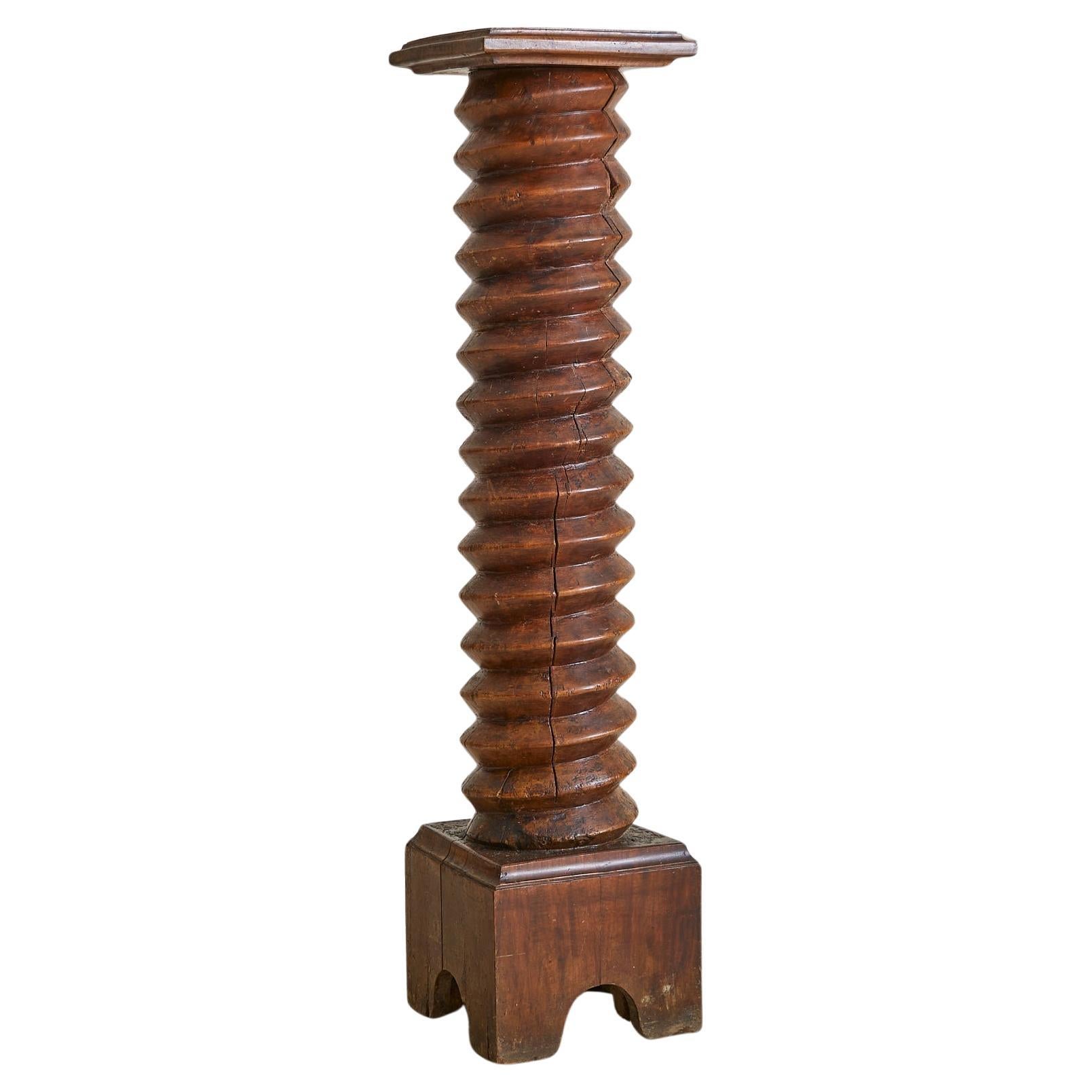 Piédestal en spirale en Oak français à la manière de Charles Dudouyt, années 1940 en vente