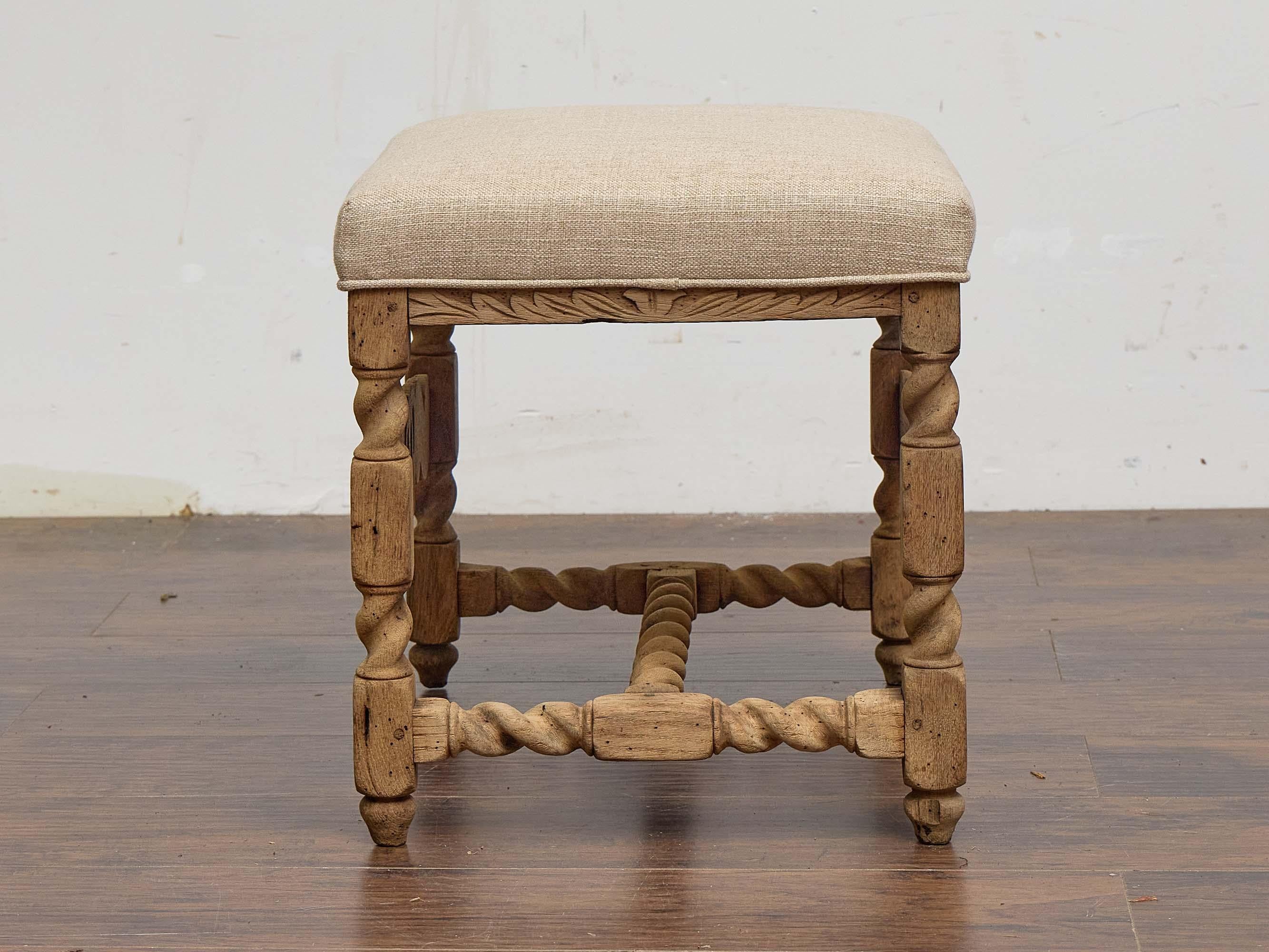 French Oak Stool with Carved Crown Motif and Twisted Stretchers, 19th Century For Sale 2