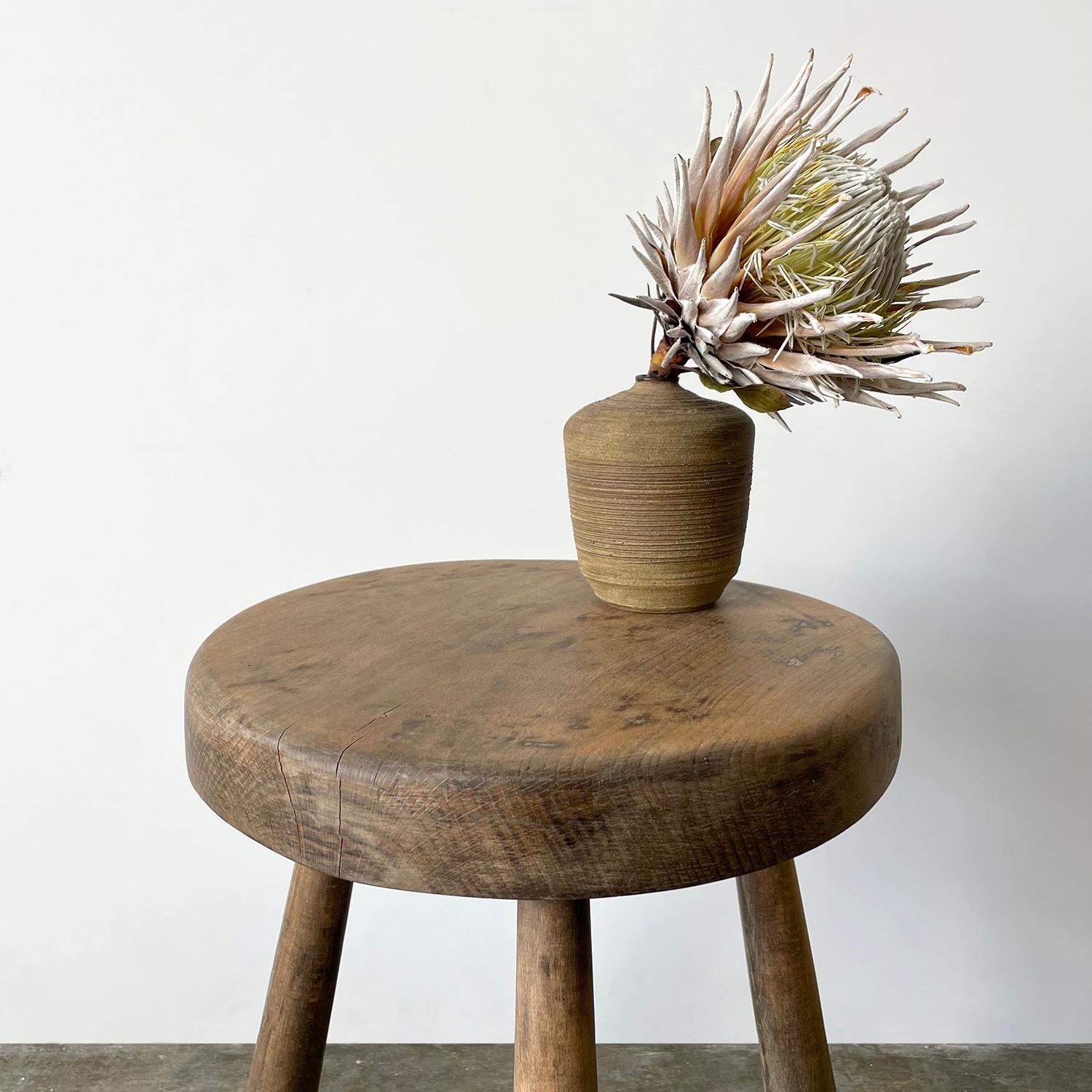 French Oak Tripod Side Table in the style of Perriand In Good Condition For Sale In Los Angeles, CA