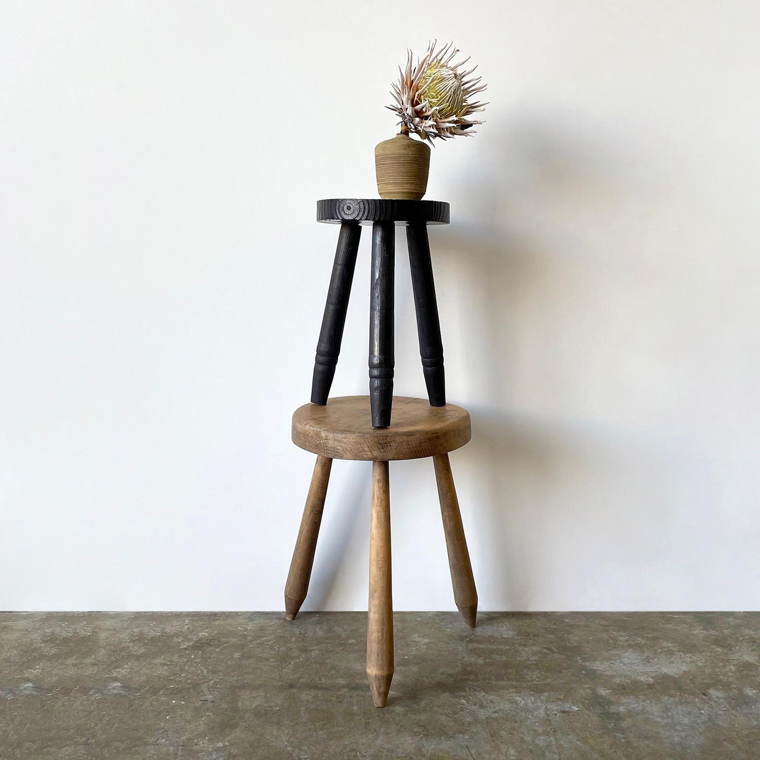 French Oak Tripod Side Table in the style of Perriand For Sale 3