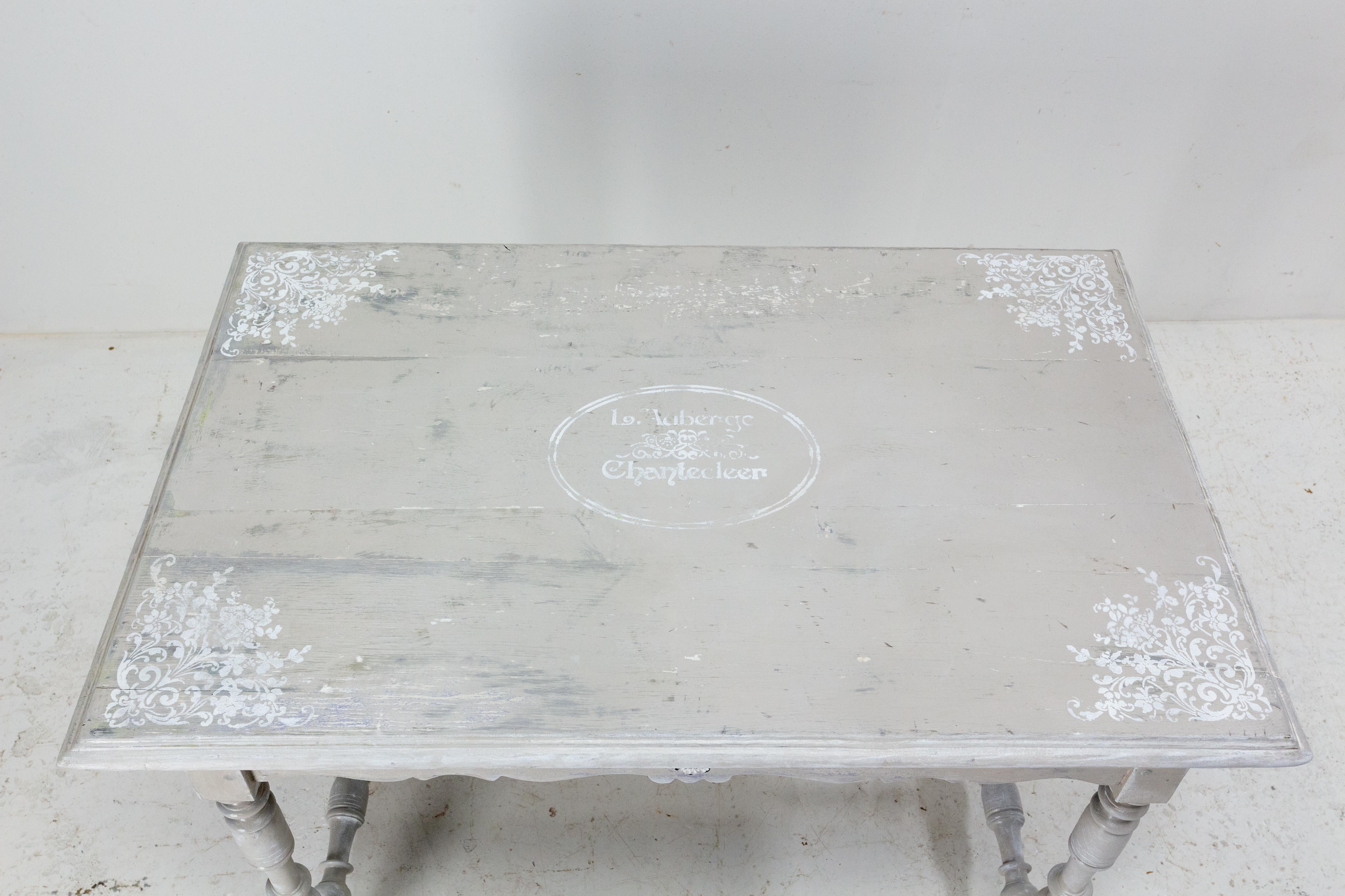 Chêne Table à écrire en chêne français de style Louis XIII et finition Shabby, 19ème siècle en vente