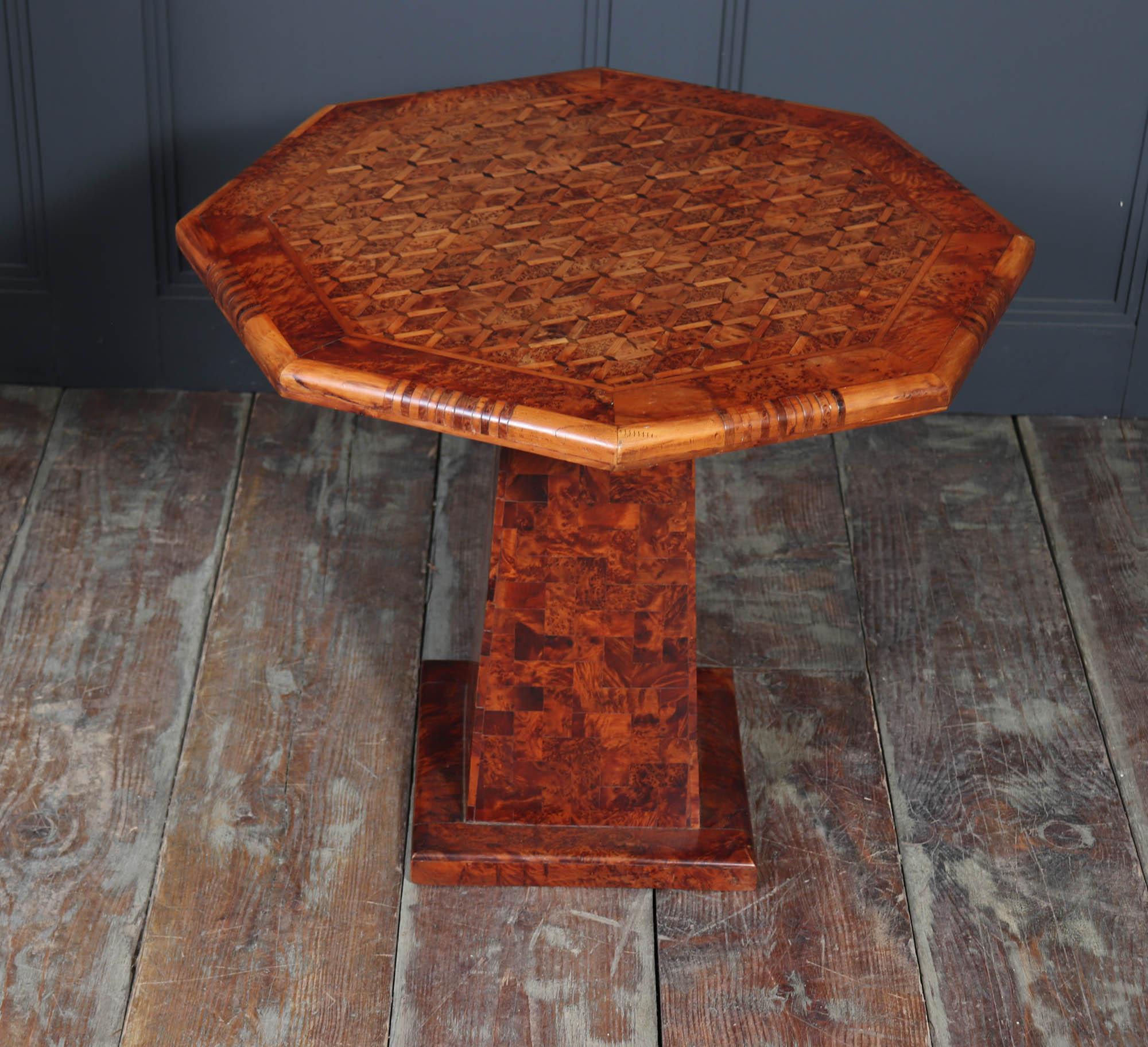 Französischer Beistelltisch The Pedestal aus Wurzelrinde im Angebot 7