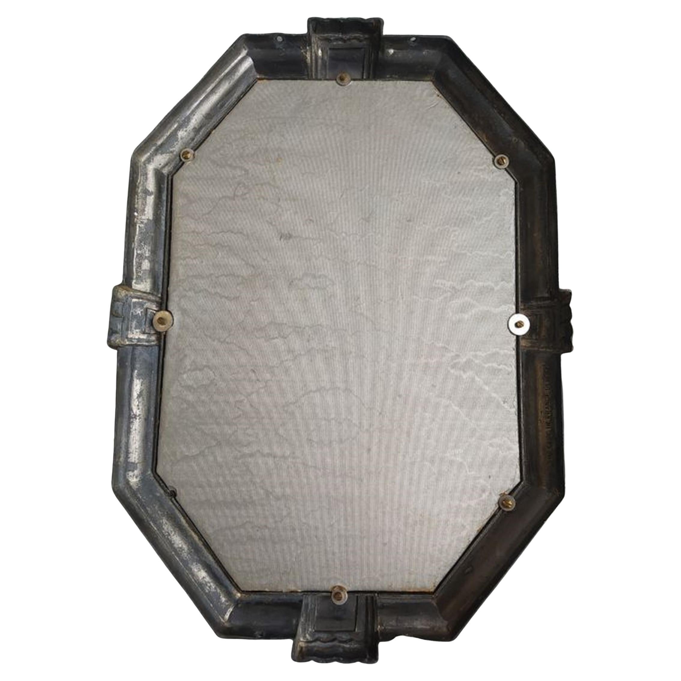 Art déco Miroir Octogonal en Fonte Art Deco Français avec Décoration Stylisée 1930s en vente