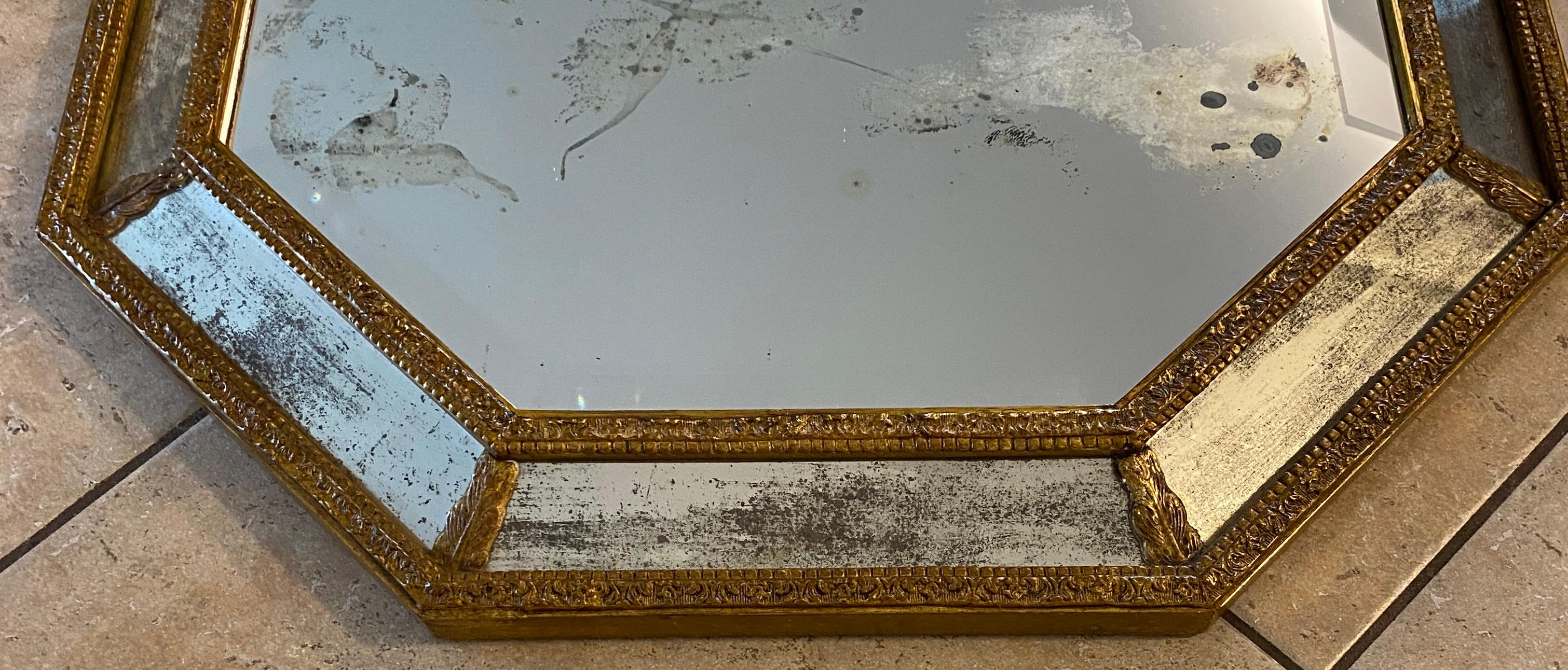 20ième siècle Miroir octogonal français, miroir mural de style Art déco en vente