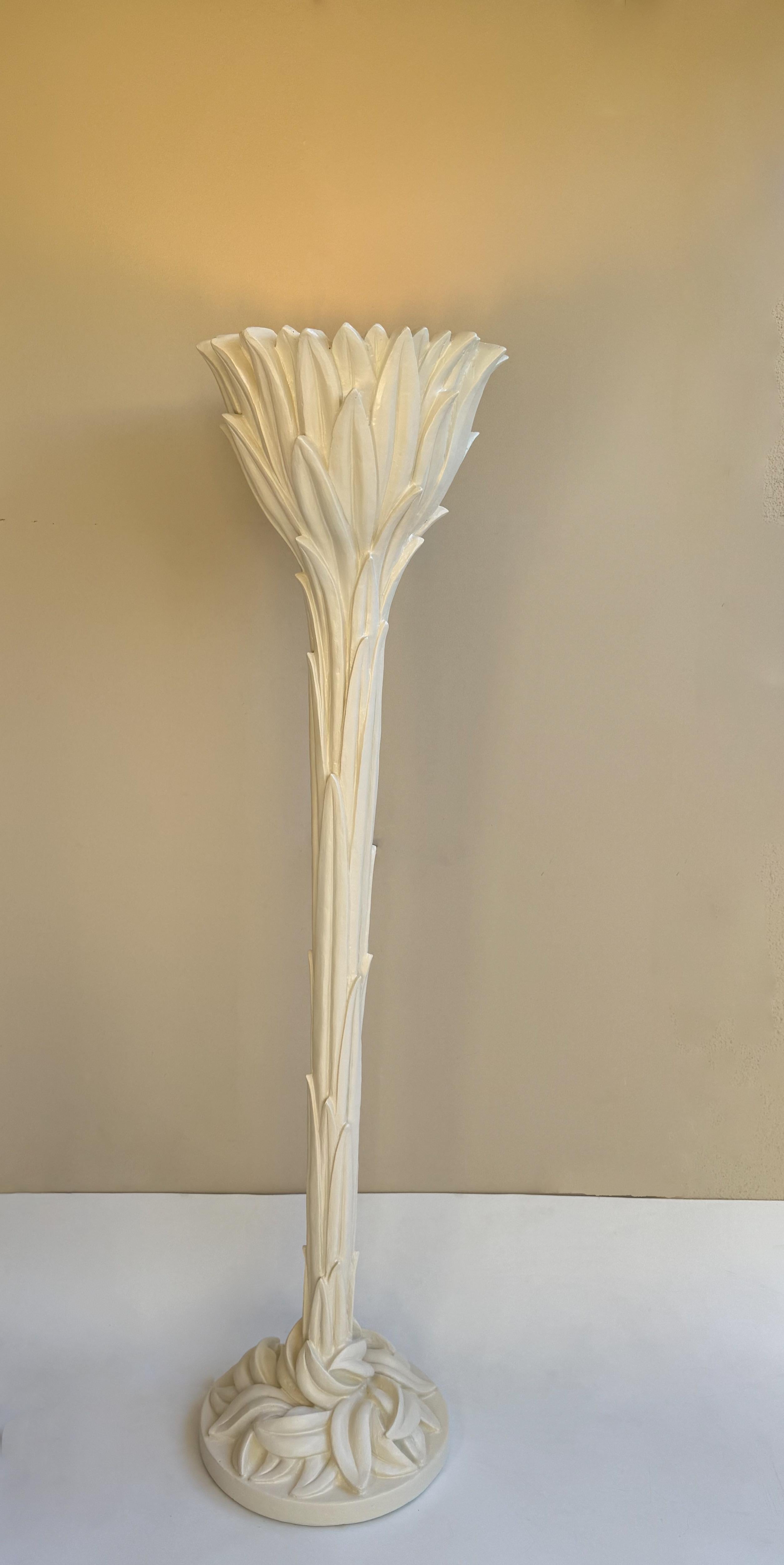French Off White Plaster Palm Tree Torchier Floor Lamp by Serge Roche In condizioni buone in vendita a Palm Springs, CA