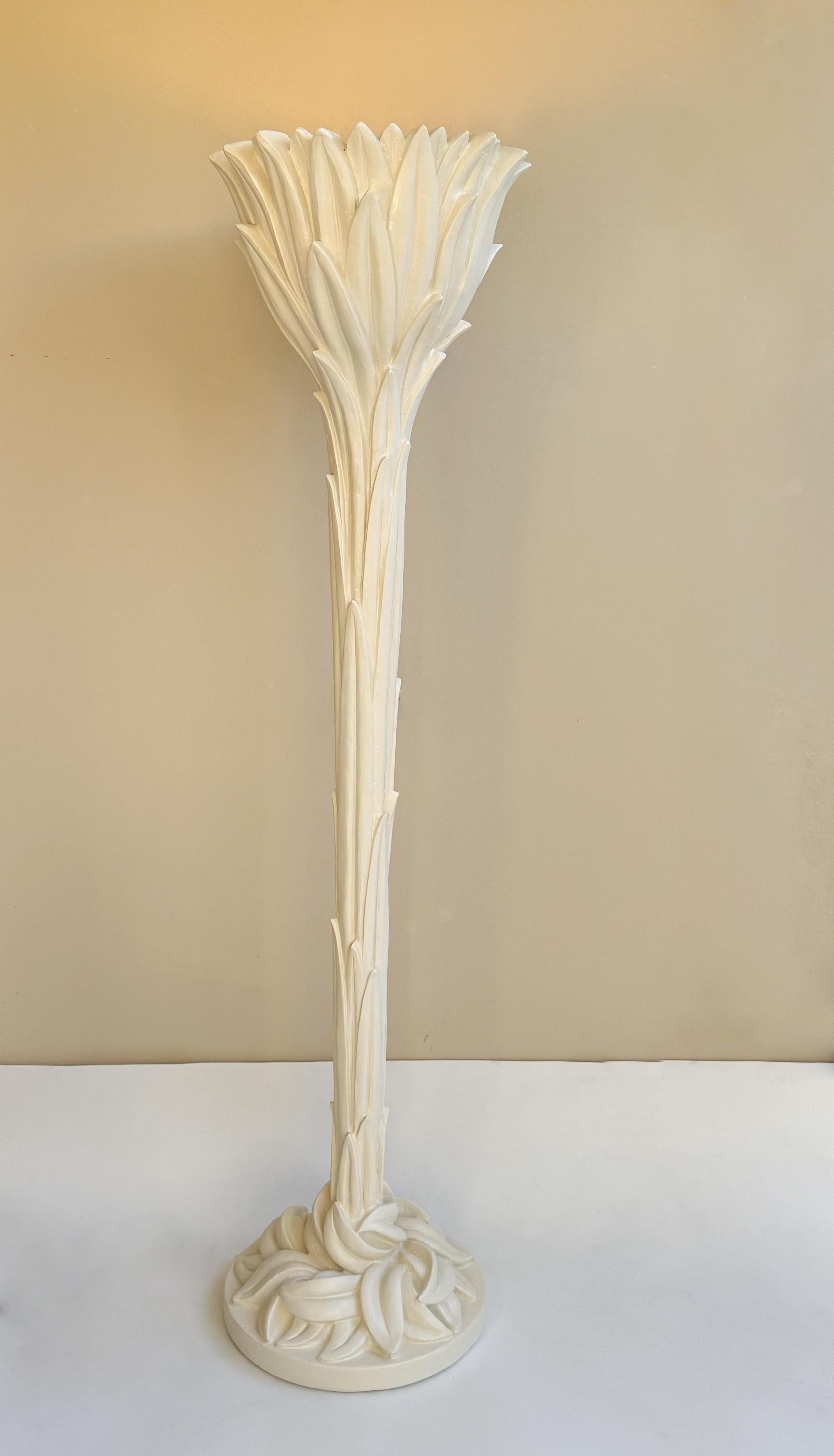 Metà XX secolo French Off White Plaster Palm Tree Torchier Floor Lamp by Serge Roche in vendita