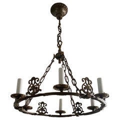 Lustre à six lumières en bronze ancien de style campagnard, France, années 1930