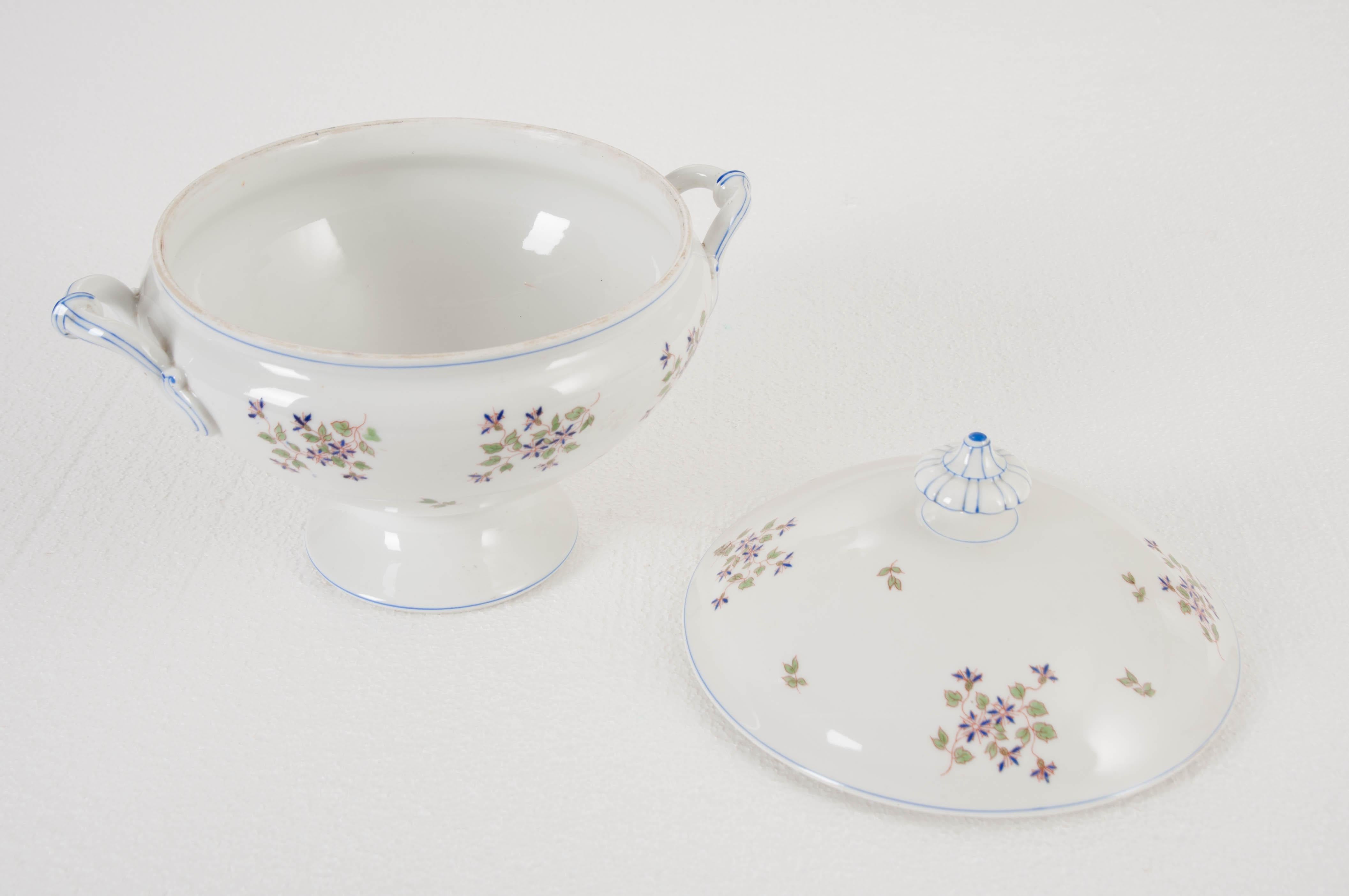 French Old Paris Porcelain “Cornflower” Pattern Tureen 3