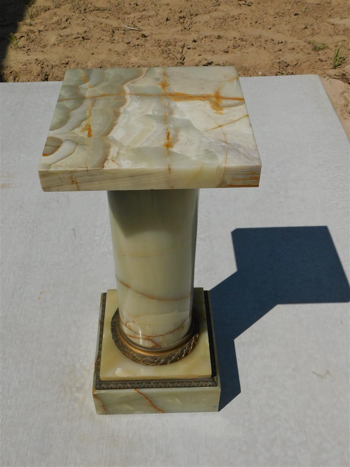 French Onyx and Gilt Bronze Foliage Garden Pedestal on Squared Base, Circa 1850 In Excellent Condition For Sale In Hollywood, SC