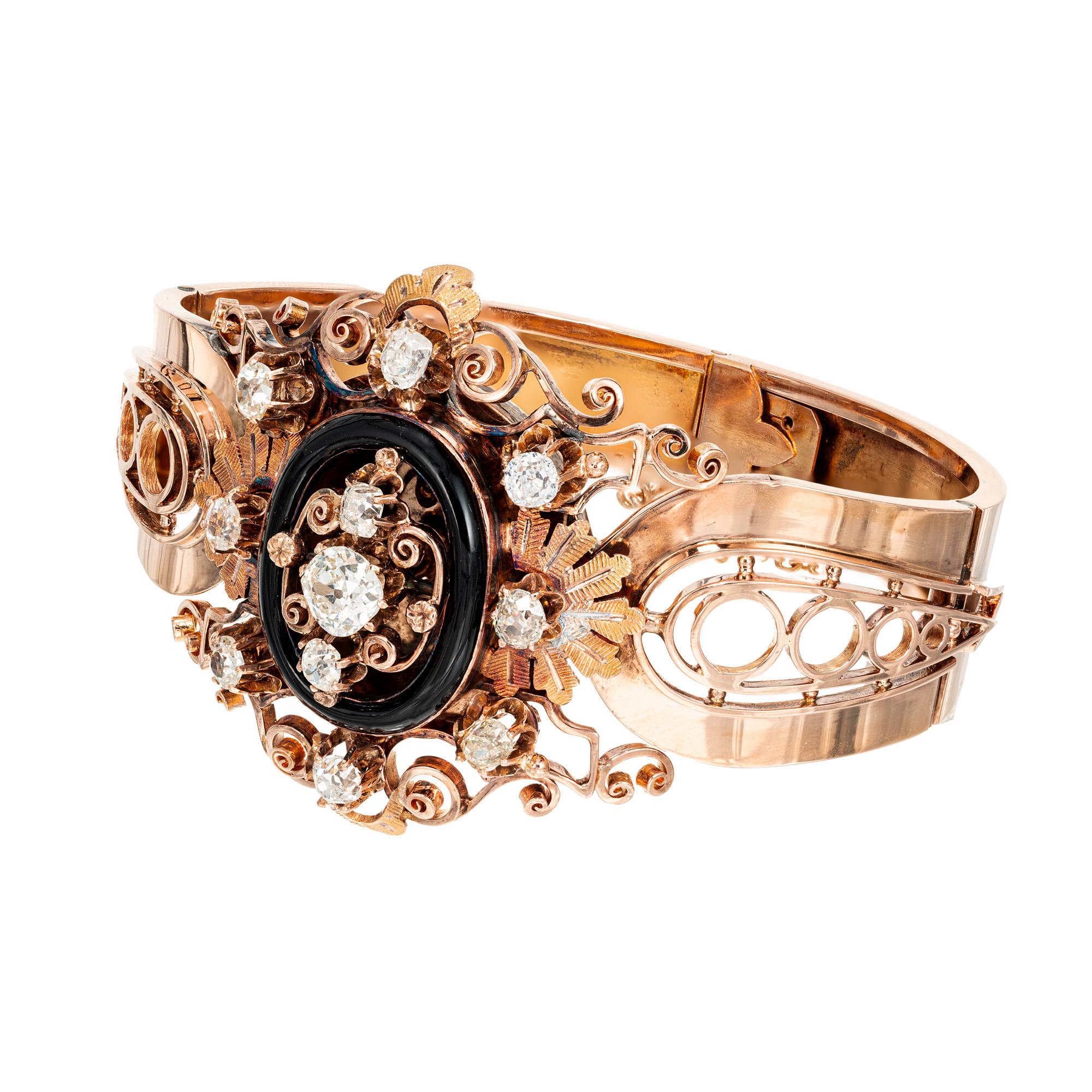 .65 Carat Diamond Round Onyx Rose Gold French Bangle Bracelet  Bon état - En vente à Stamford, CT