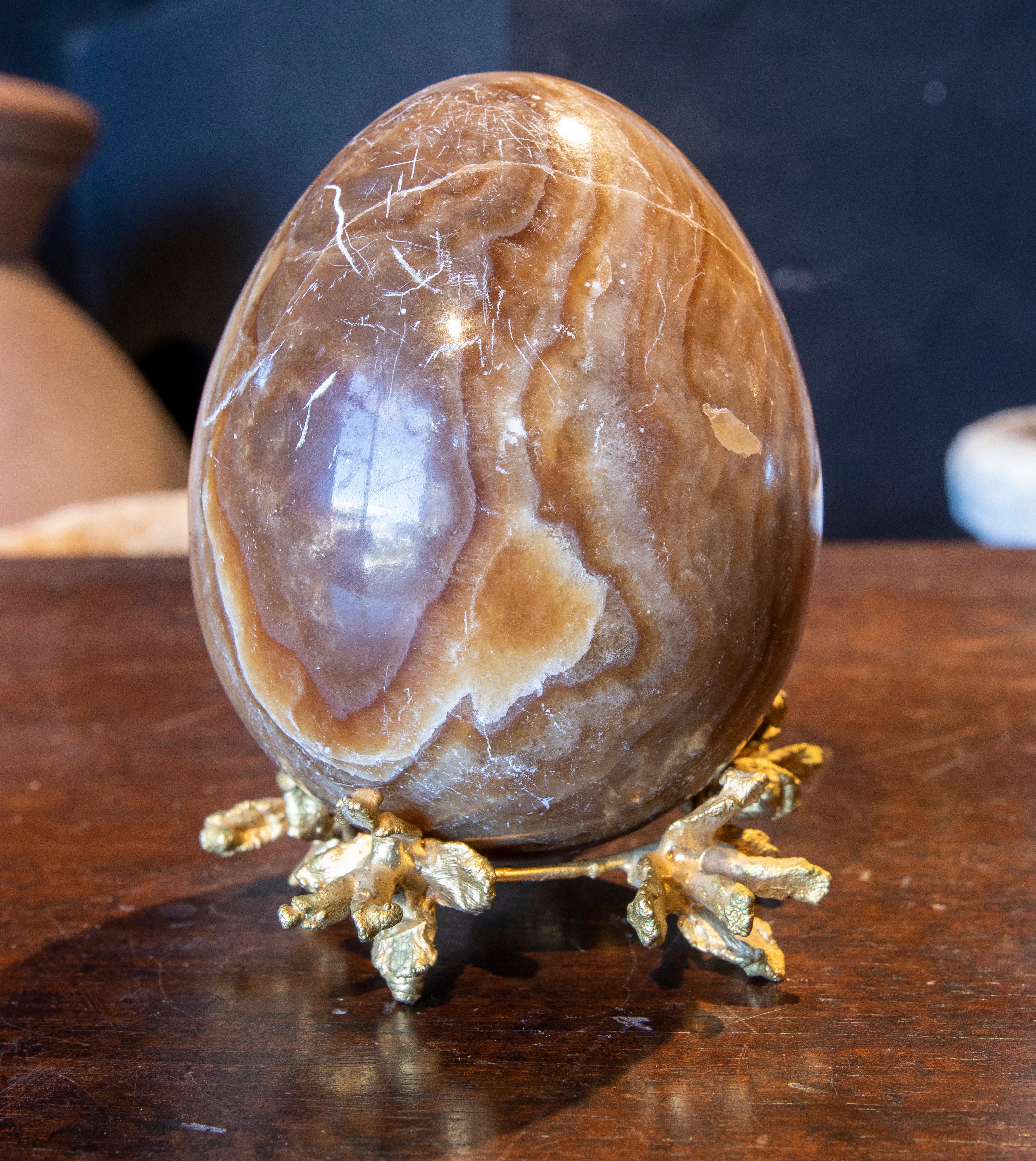 French Onyx Egg Shaped Paperweight with Bronze Base For Sale 4