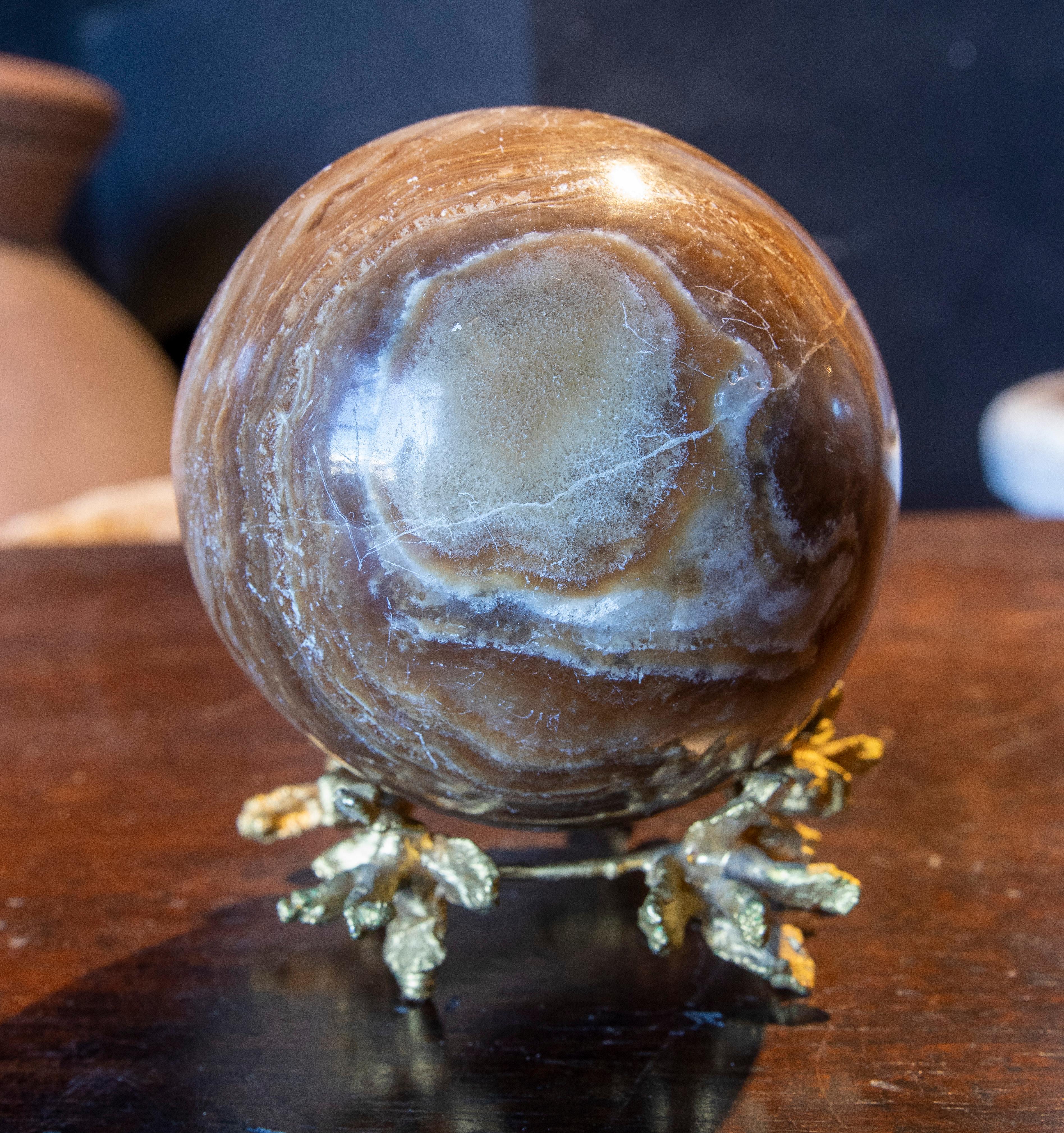French Onyx Egg Shaped Paperweight with Bronze Base For Sale 2