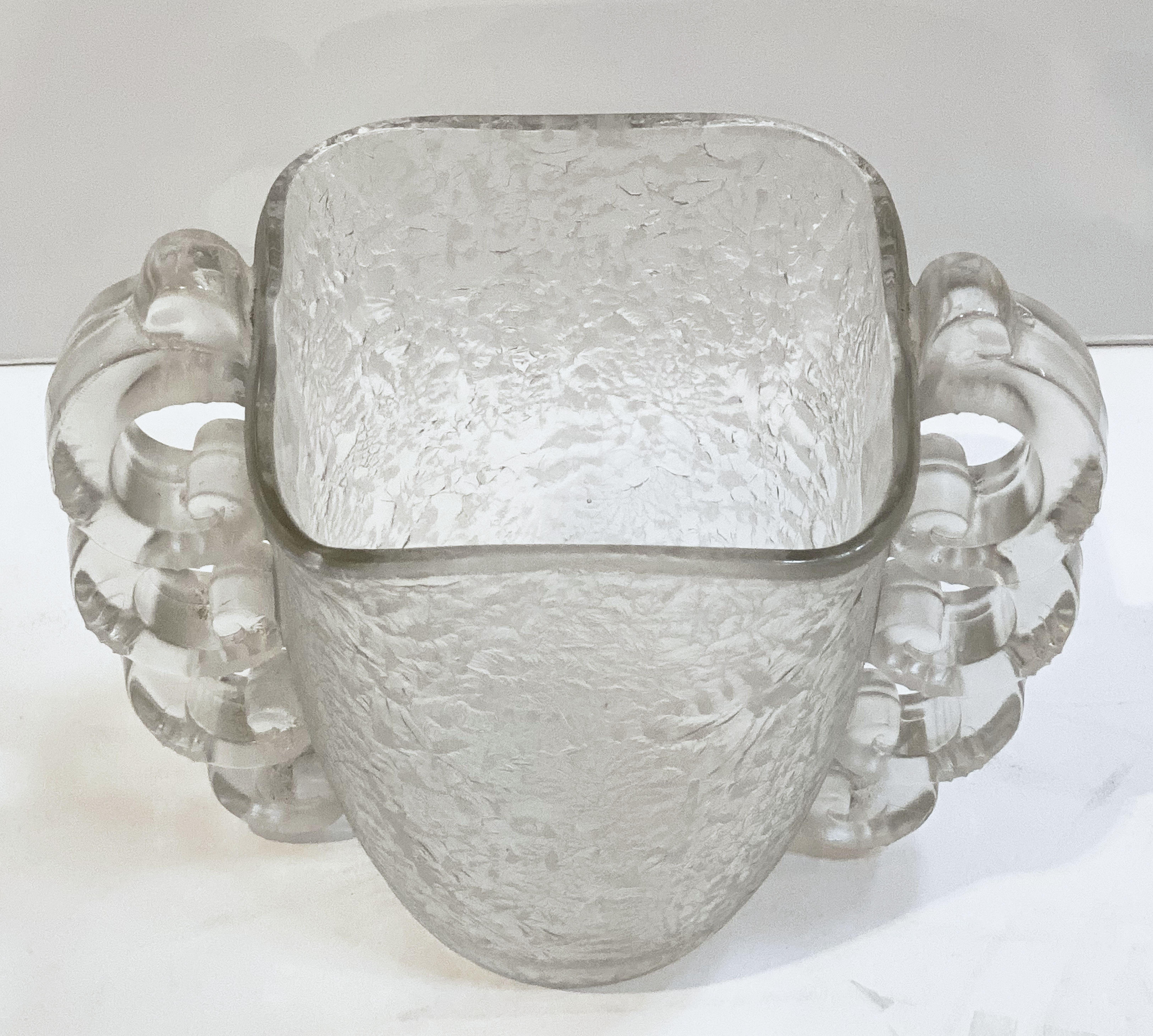 French Opalescent Glass Vase by Pierre D'Avesn 4