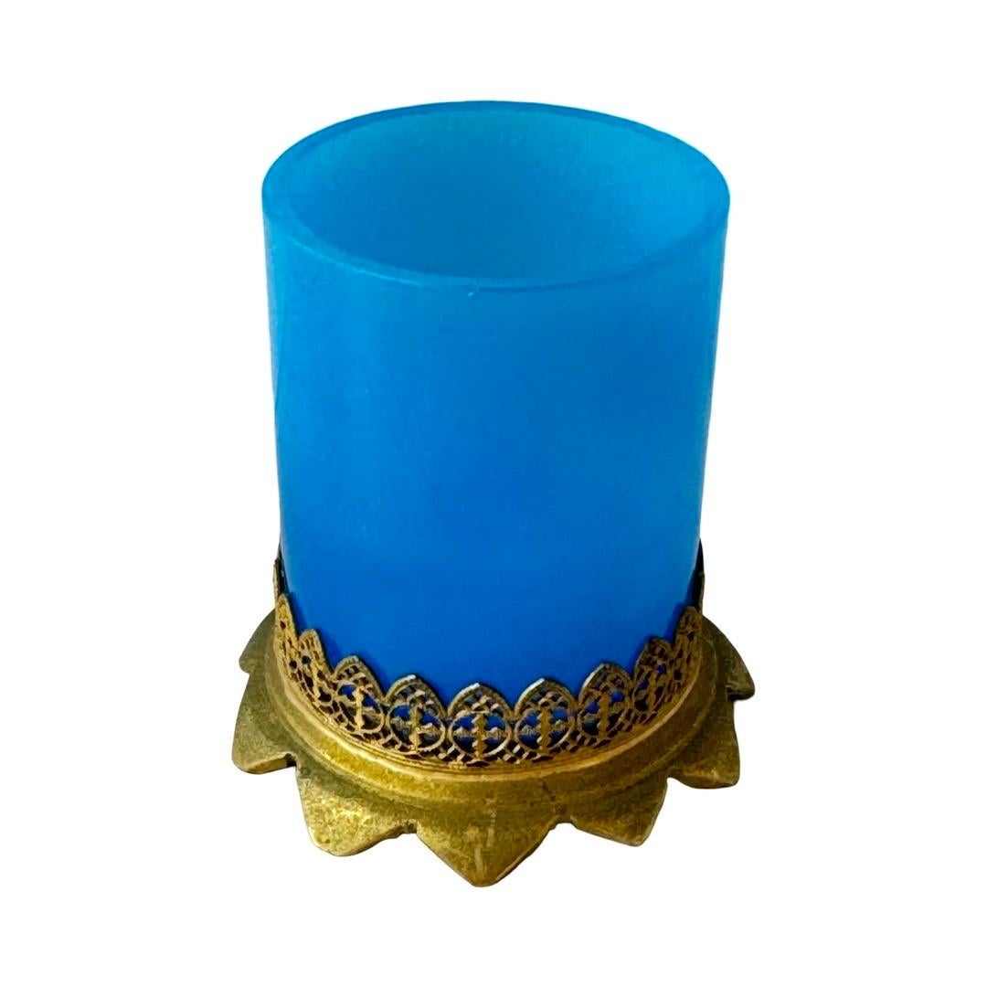 French Opaline Blue Glass Vanity Set with Gilt Bronze, 19th Century For Sale 7