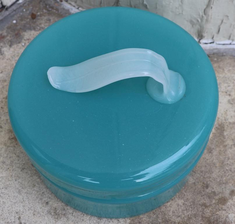 French Opaline Glass Box In Good Condition In New York, NY