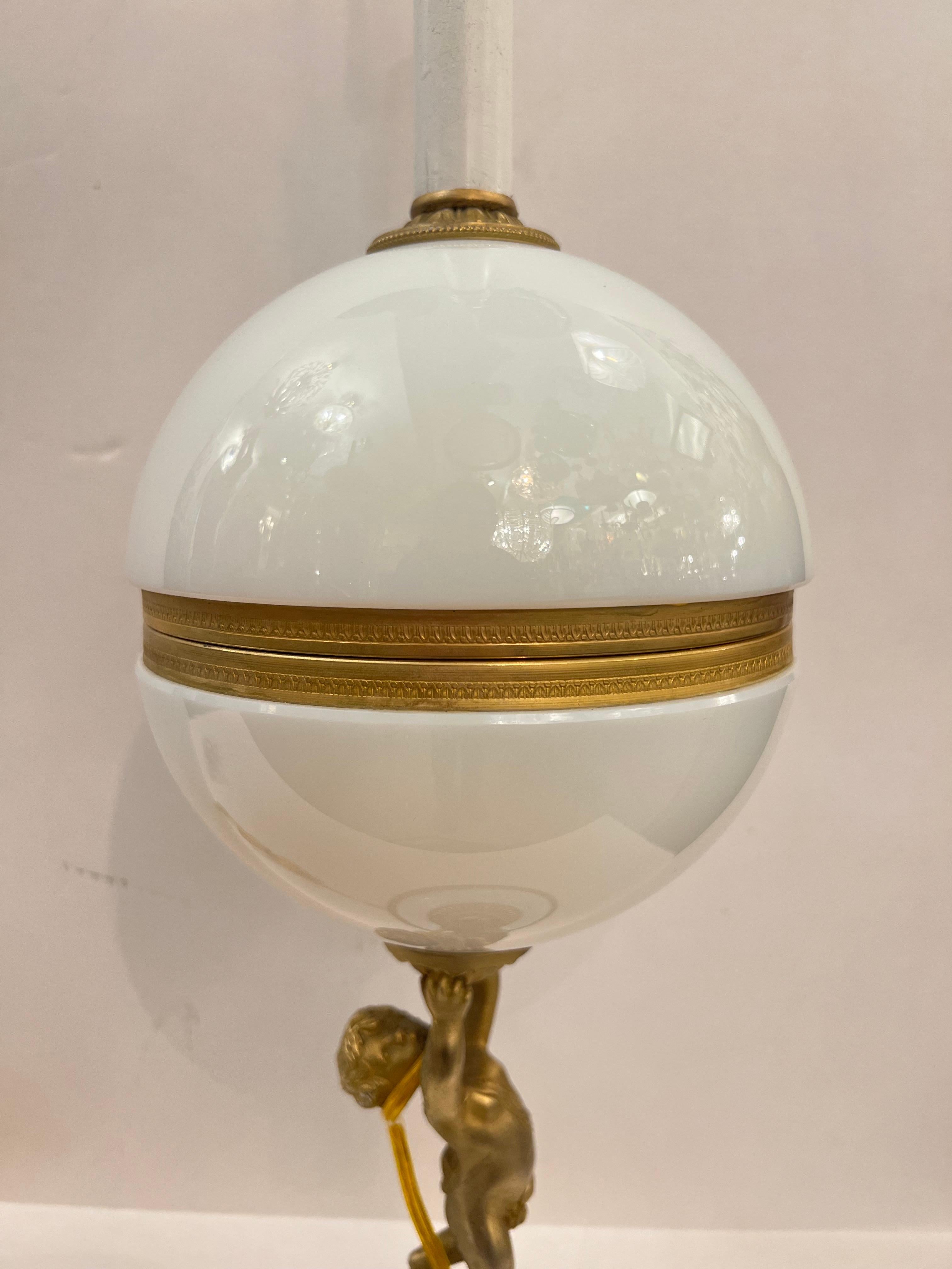 French Opaline Glass Lamp In Good Condition For Sale In New York, NY