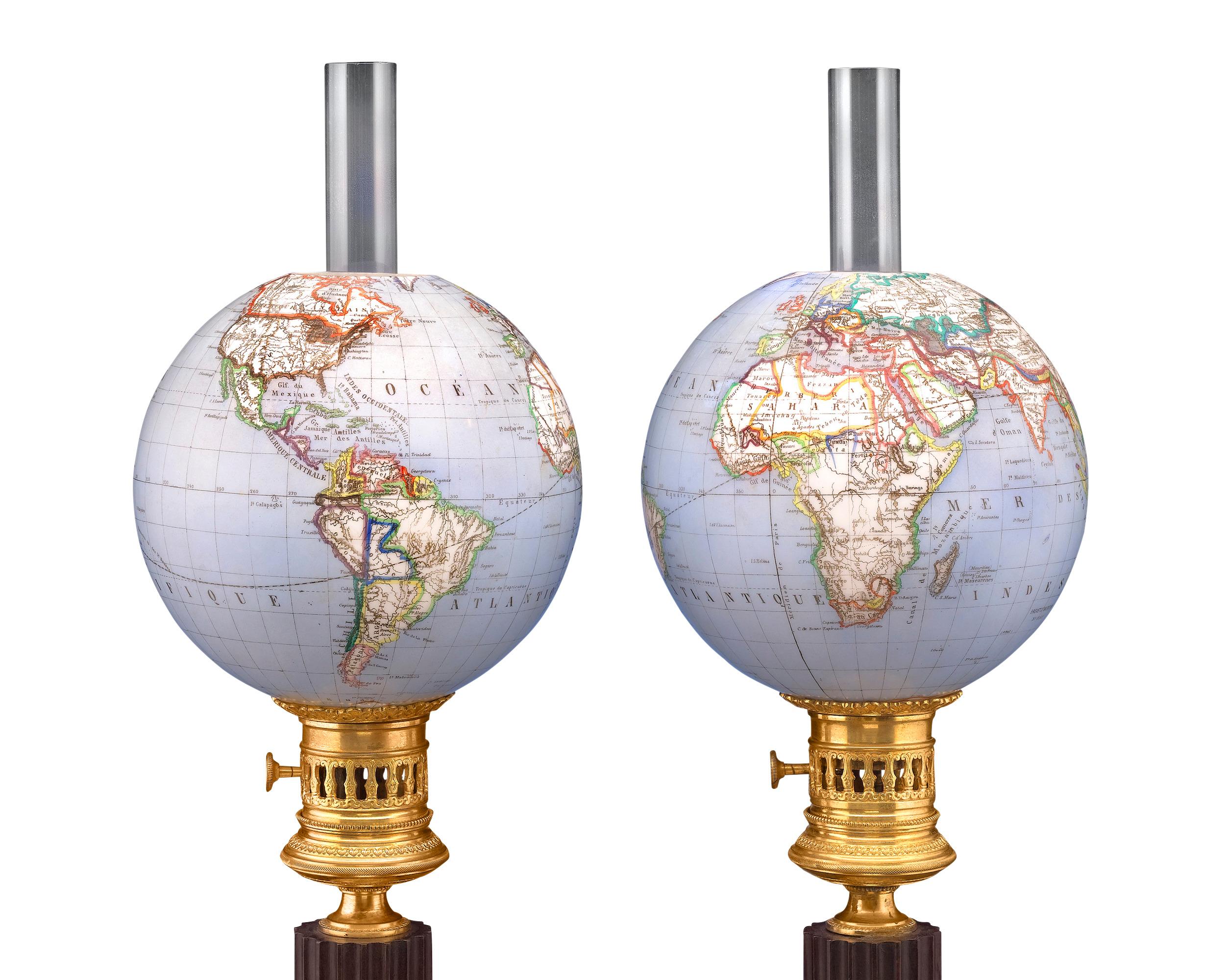 Francese Lampade a olio a globo French Opaline