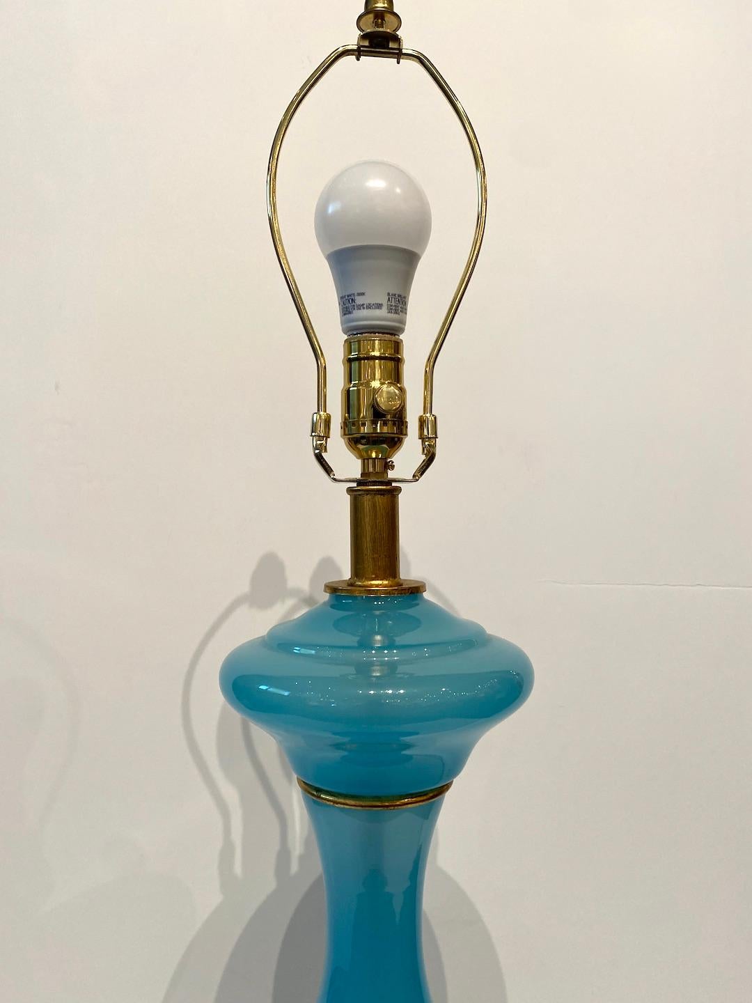 French Opaline Lamp In Good Condition For Sale In Newport Beach, CA