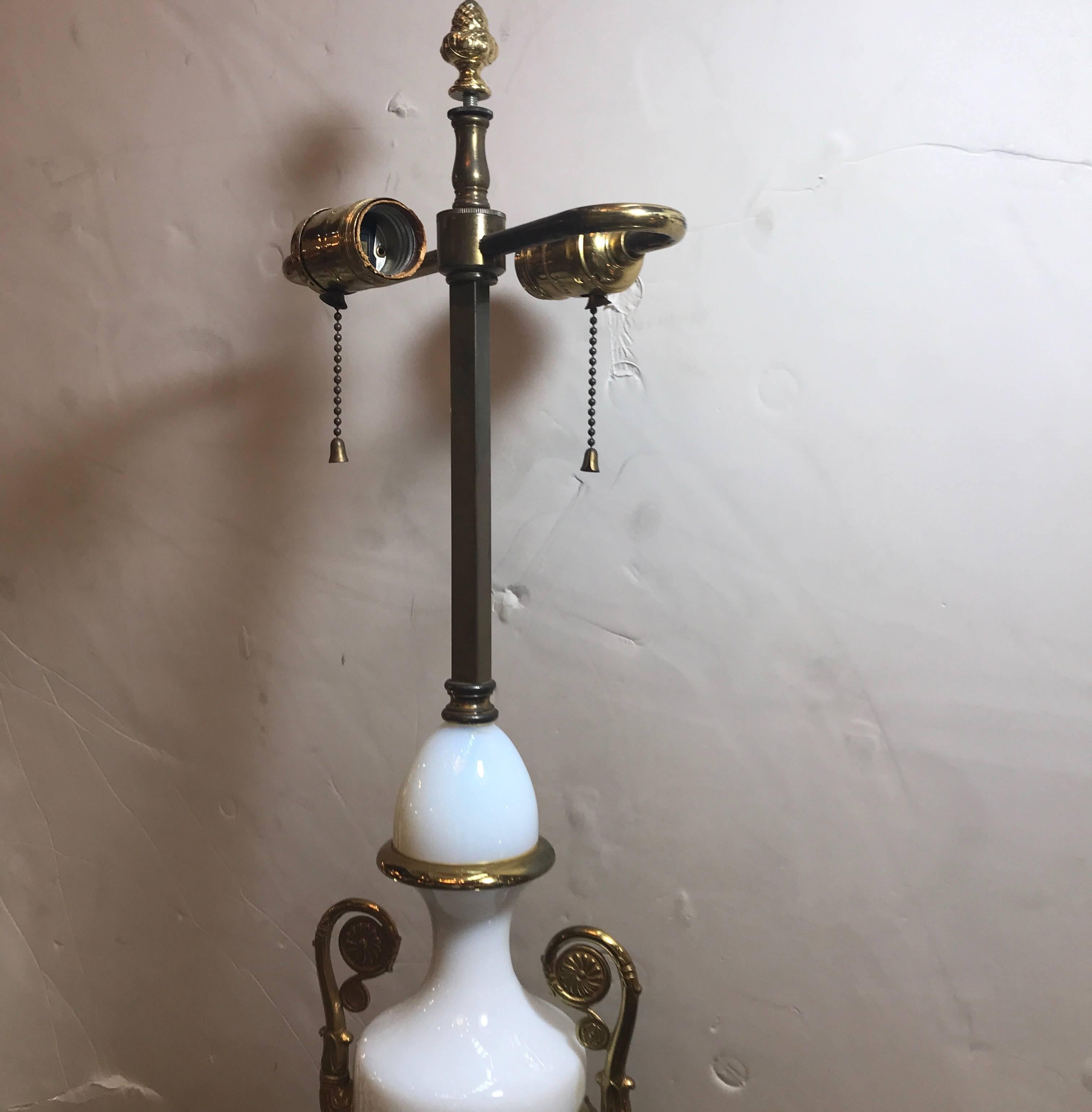 Hollywood Regency French Opaline Neoclassical Urn Lamp with Gilt Bronze Mounts 1
