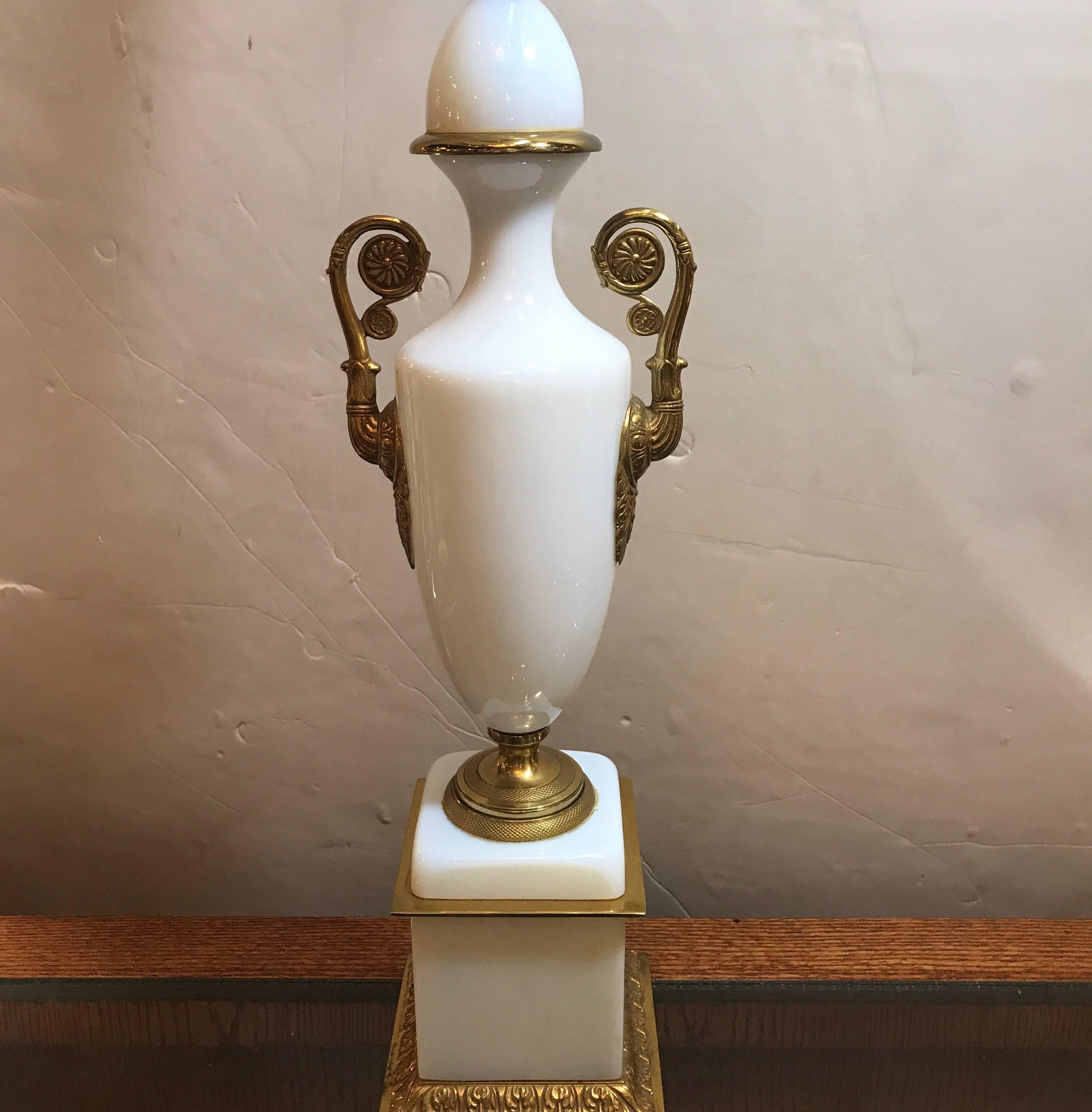 Hollywood Regency French Opaline Neoclassical Urn Lamp with Gilt Bronze Mounts 2