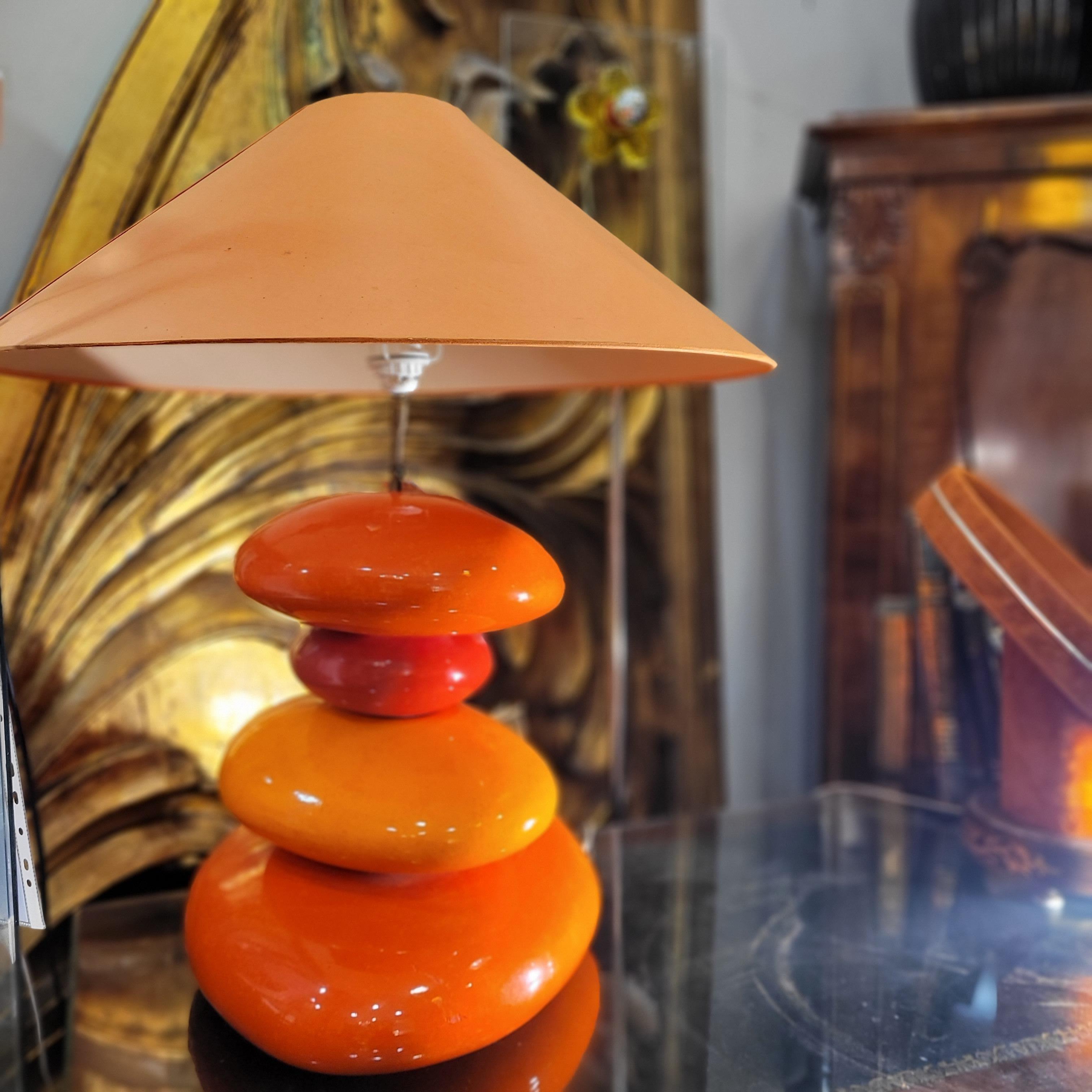 Lampada da tavolo francese arancione, pietre in ceramica smaltata, dopo Chatain in vendita 5