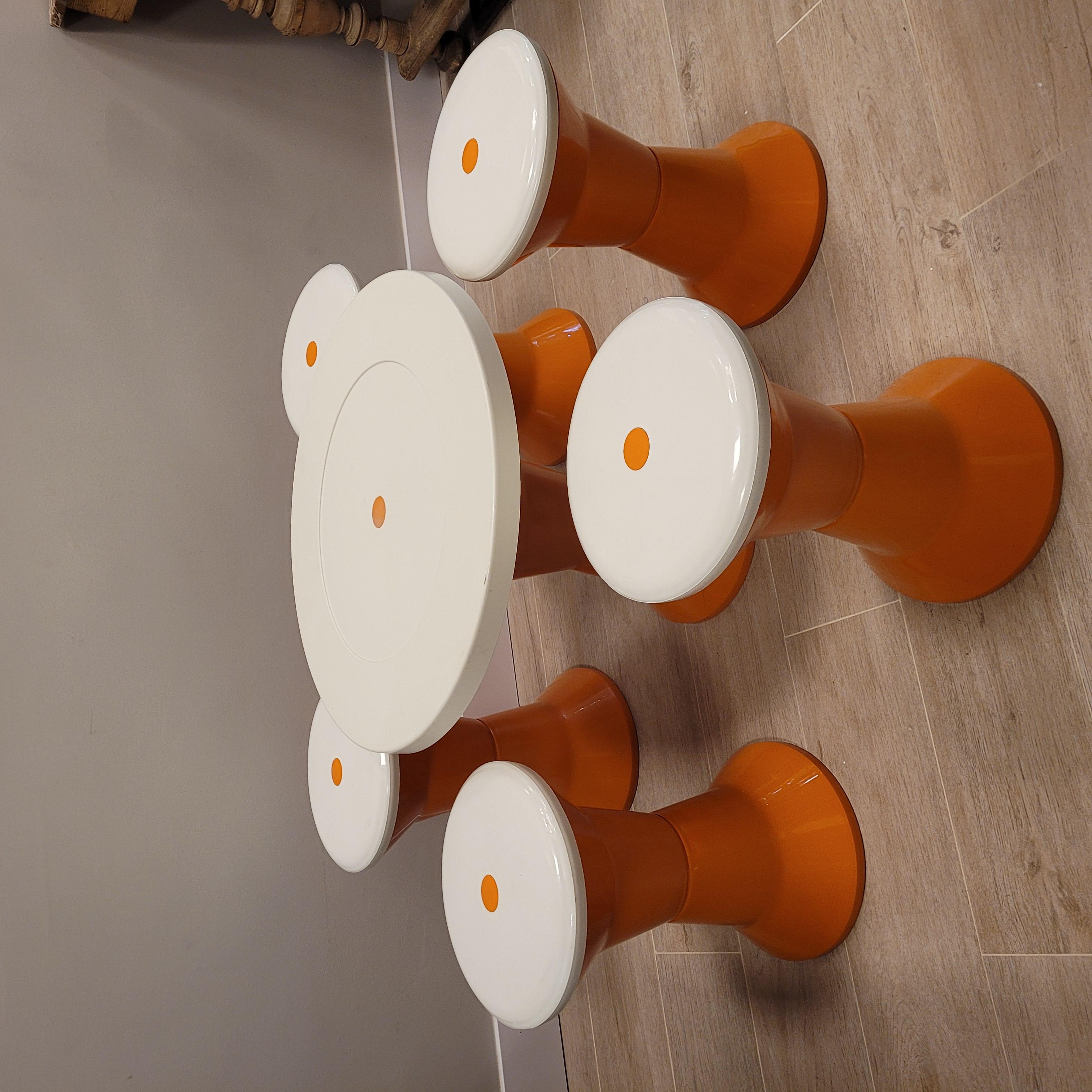 French  Orange white after  Henry Massonet Table and 6 stools set 60s For Sale 13