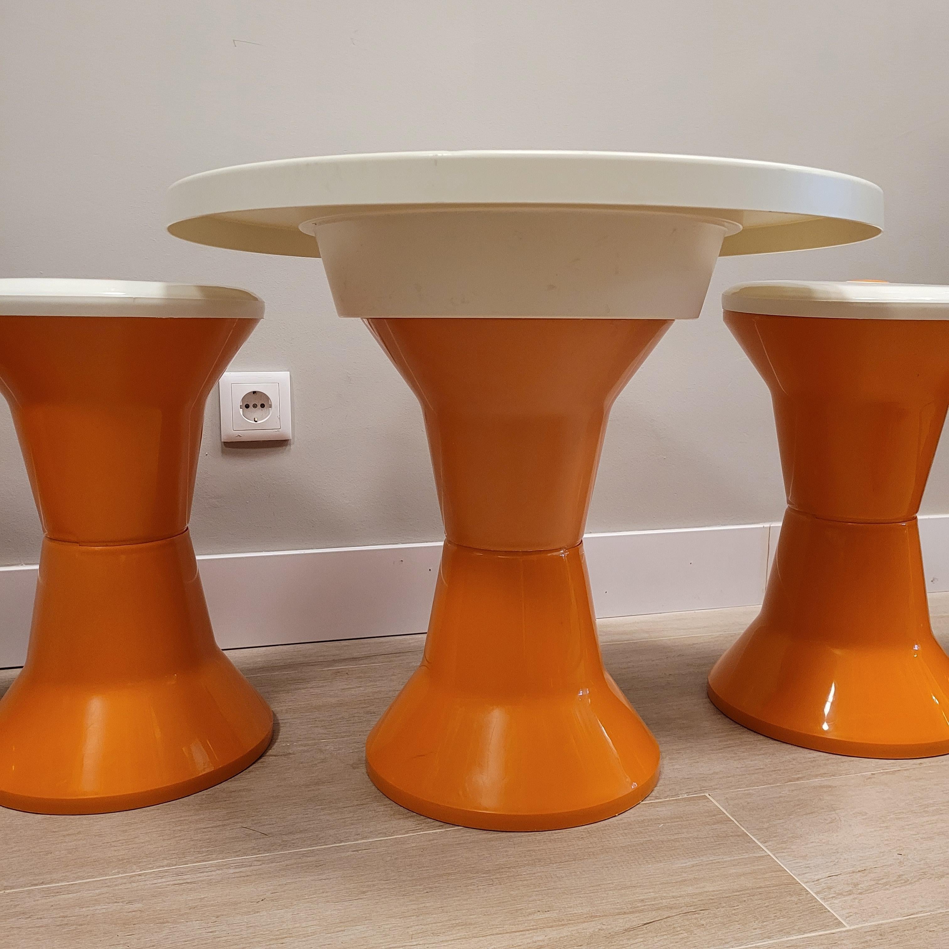 Mid-20th Century French  Orange white after  Henry Massonet Table and 6 stools set 60s For Sale