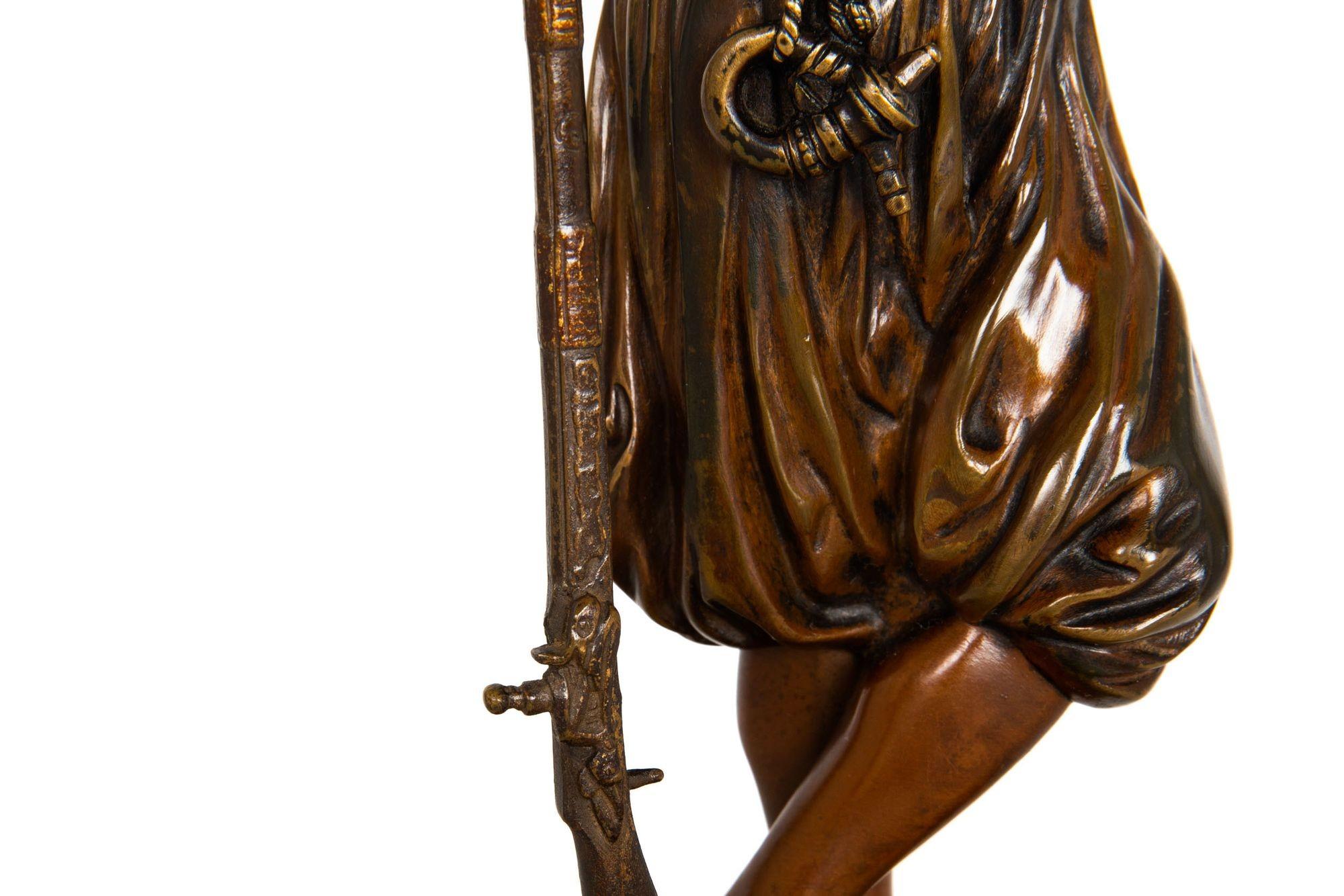 French Orientalist Antique Bronze Sculpture of Warrior with Musket by Debut For Sale 6