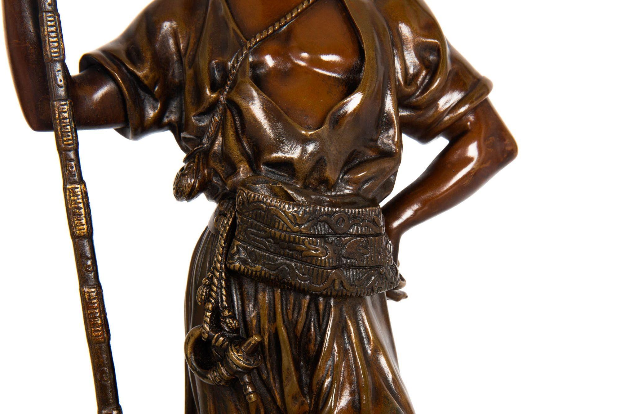 French Orientalist Antique Bronze Sculpture of Warrior with Musket by Debut For Sale 3