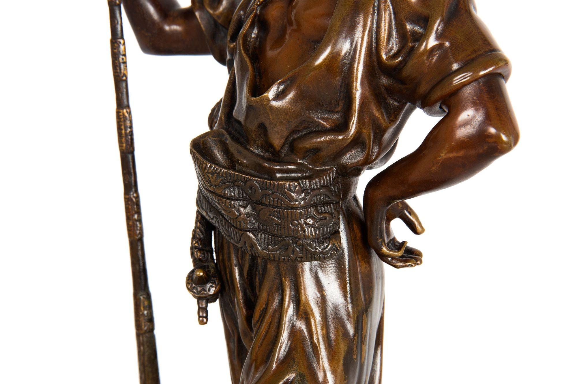 French Orientalist Antique Bronze Sculpture of Warrior with Musket by Debut For Sale 4