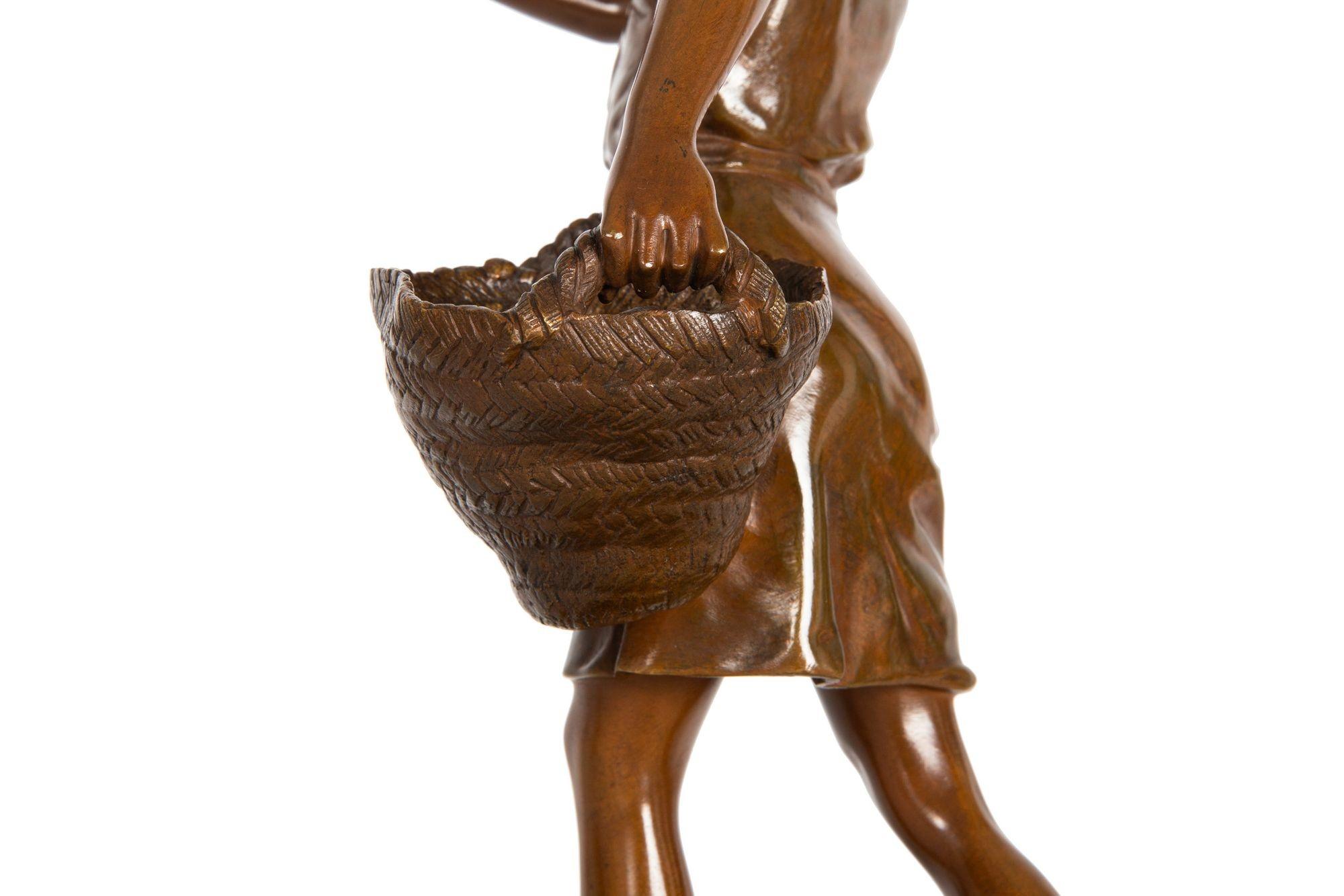 Französische orientalistische Bronzeskulptur eines tunesischen Fruit Sellers von Marcel Debut im Angebot 11