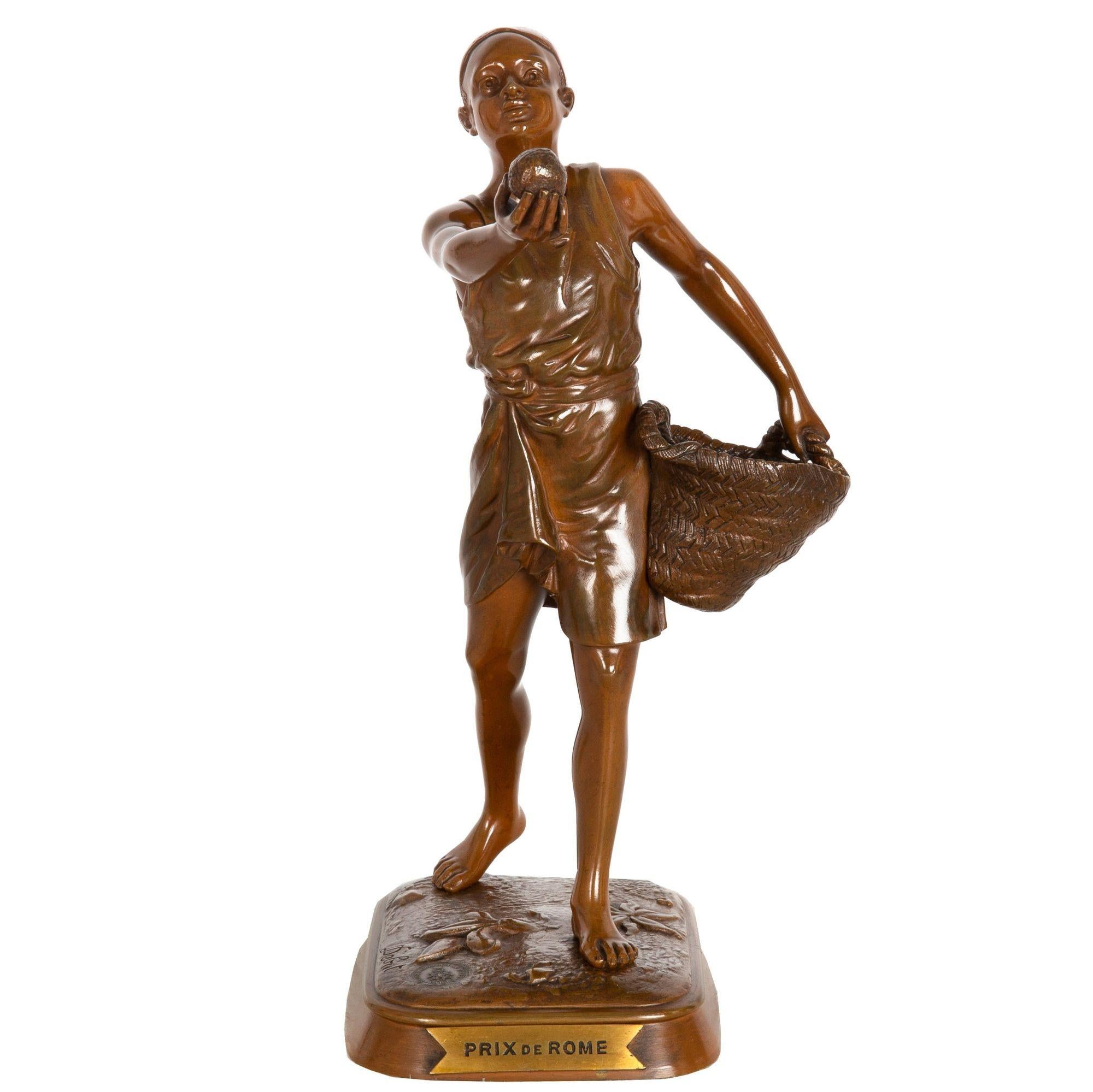 MARCEL DEBUTFranzose, 1865-1933Französischer Orientalist Modell eines Jungen, der Obst verkauftPolychromierte und patinierte Bronze  signiert 