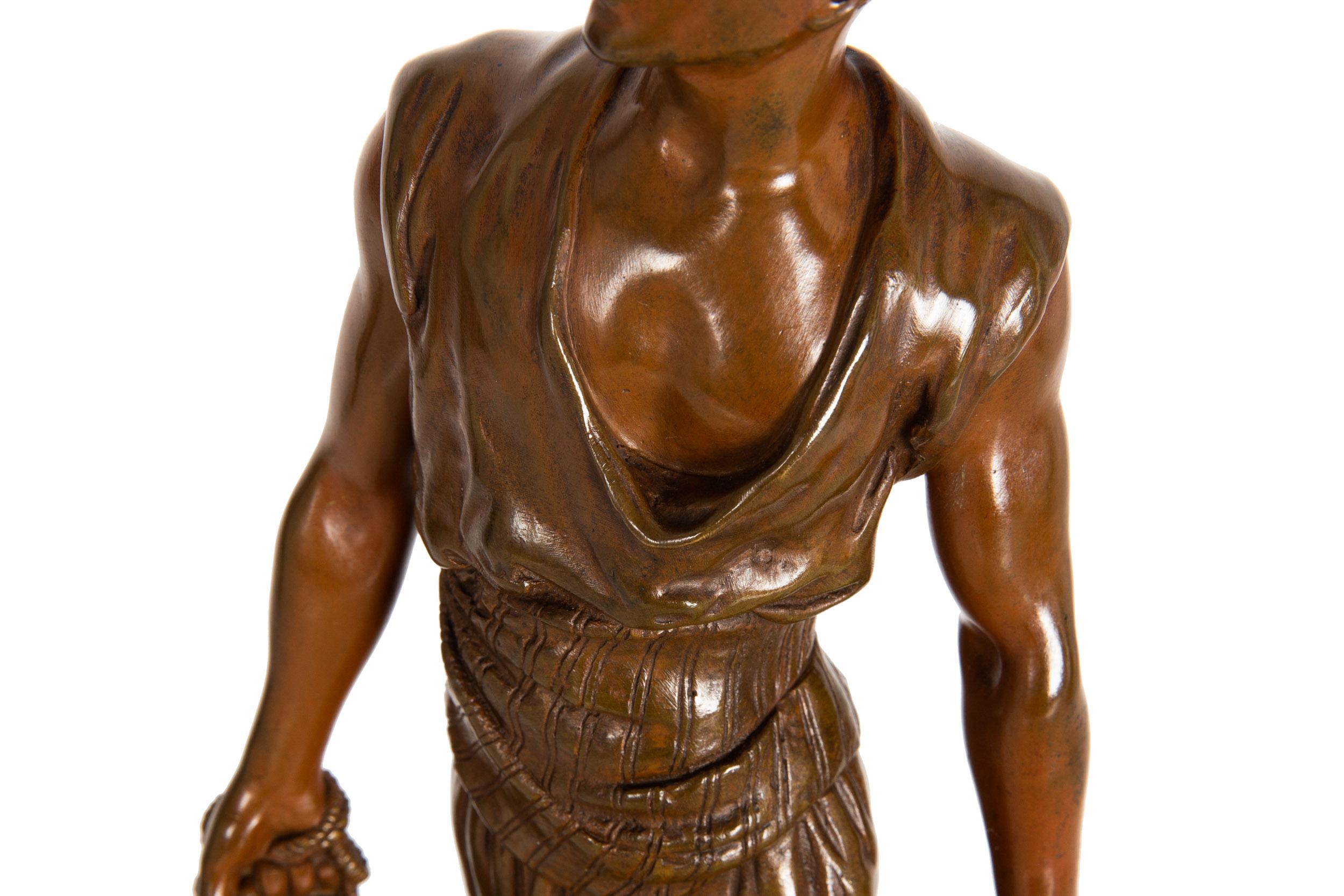 French Orientalist Bronze Sculpture of Tunisian Water Carrier after Marcel Debut For Sale 3