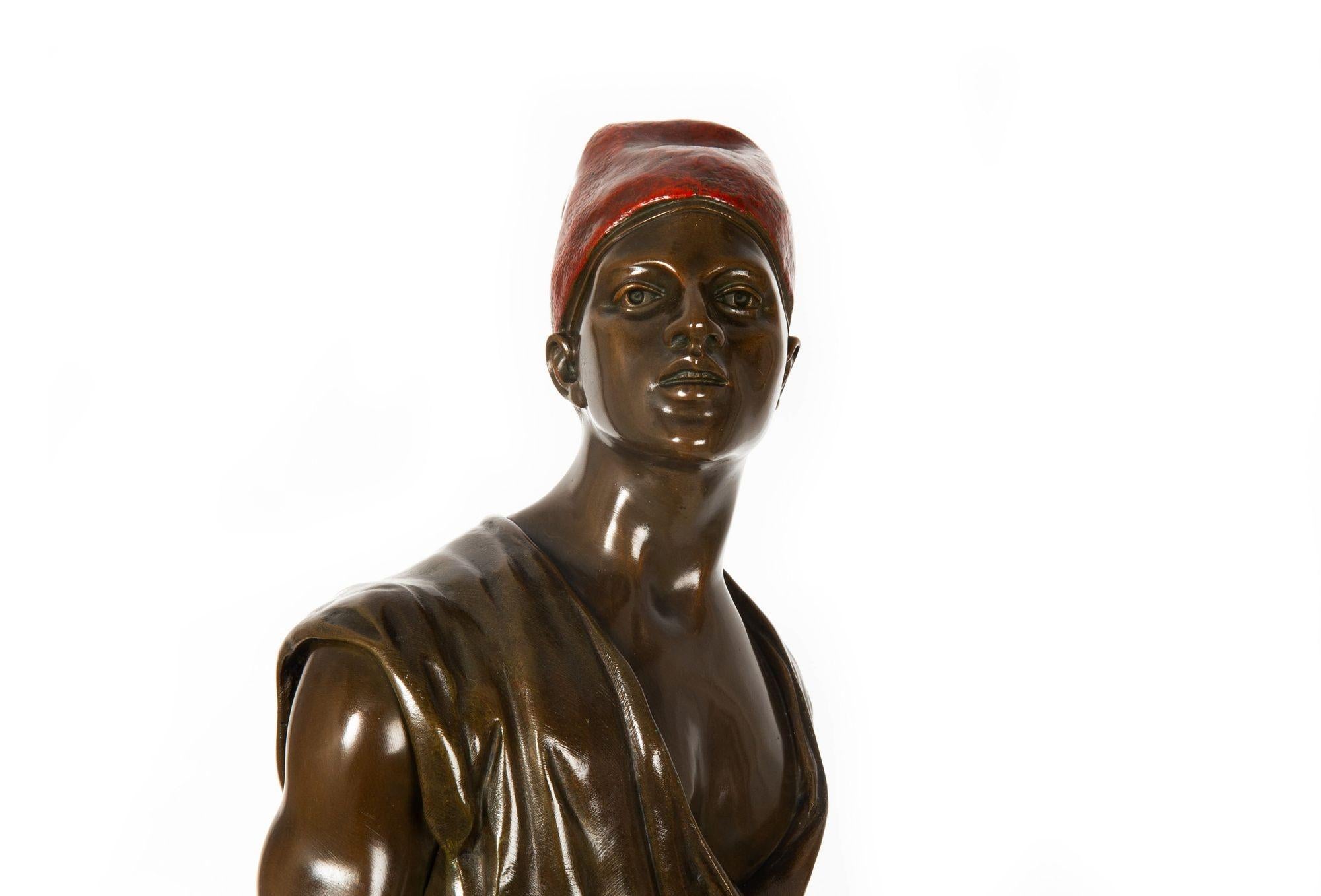 French Orientalist Bronze Sculpture of Tunisian Water Carrier by Marcel Debut For Sale 1
