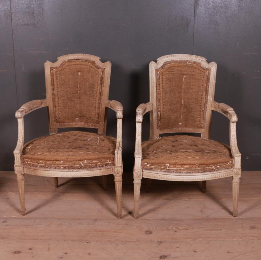 French Original Painted Salon Chairs In Good Condition For Sale In Leamington Spa, Warwickshire