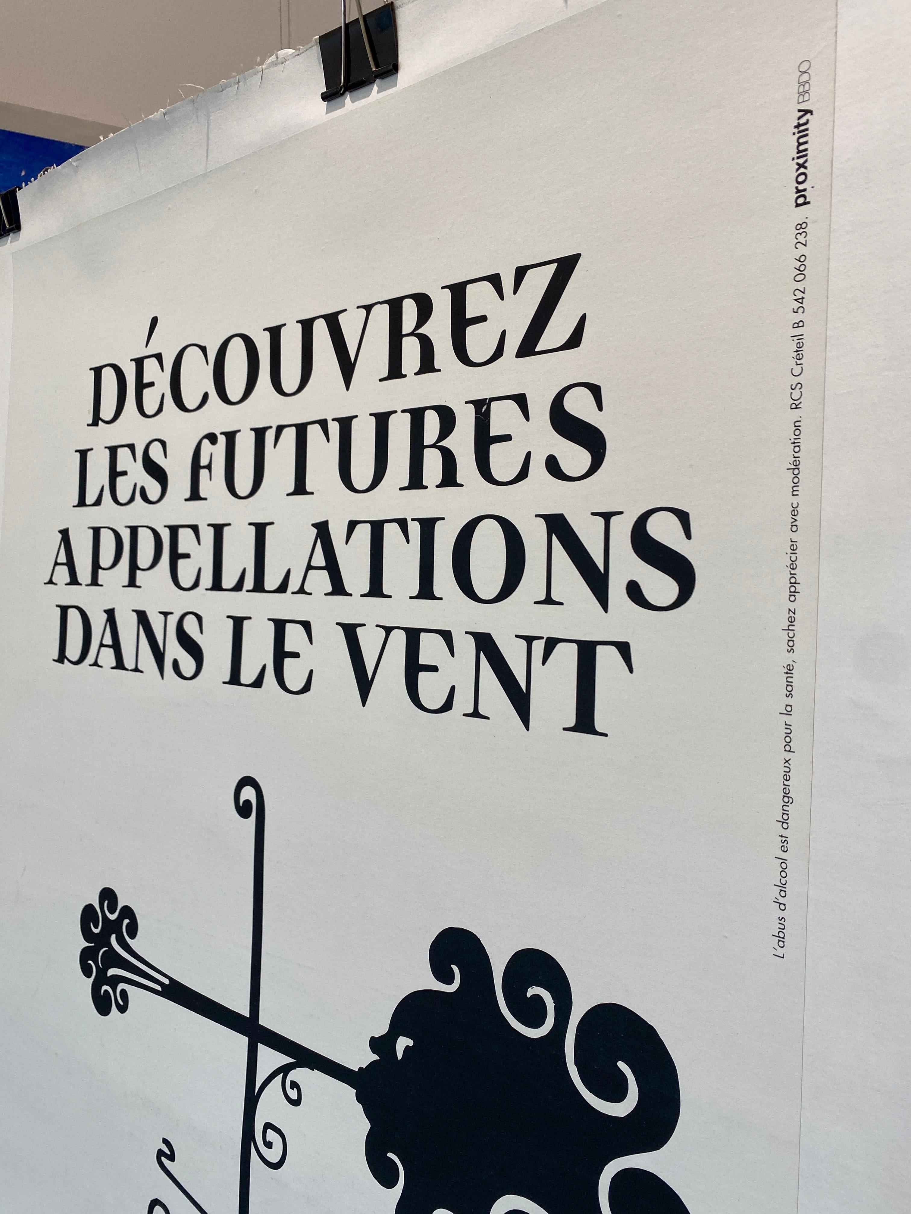  French Original Poster, ‘Decouvrez les futures appellations dans la vent’

ARTIST	
Unknown 

CONDITION	
Good

FORMAT	
Linen Backed

DIMENSIONS	
112 x 60 cm 

YEAR	
c. 1960  