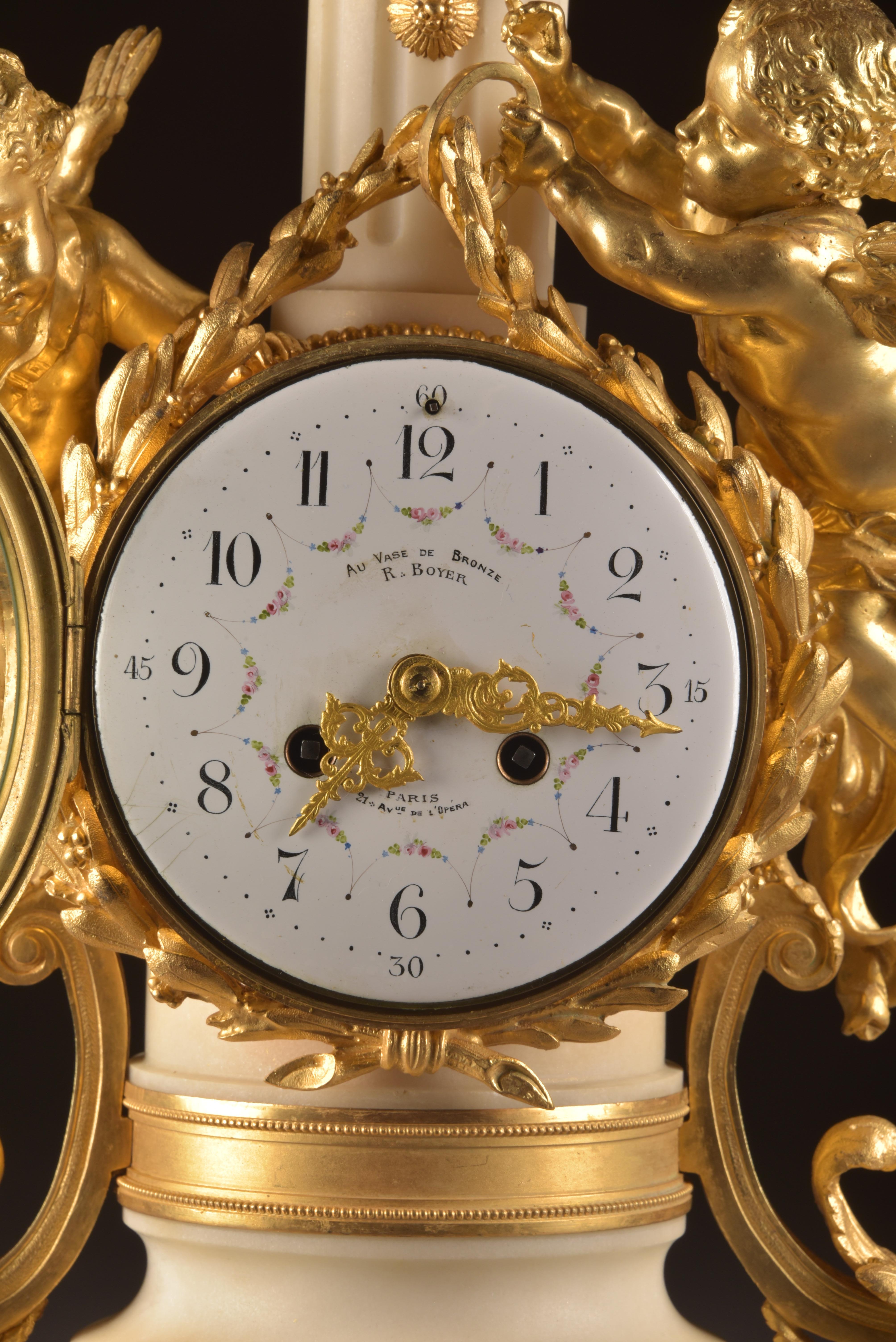 French Ormolu and White Marble Clock, Napoleon III In Good Condition In Ulestraten, Limburg