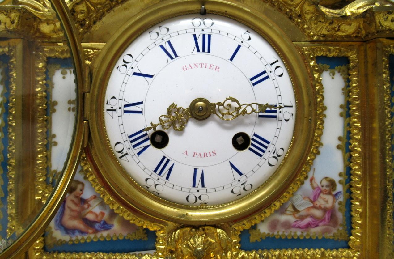 French Ormolu Bronze Sèvres Porcelain Mantle Clock Vincenti et Cie, Paris For Sale 5