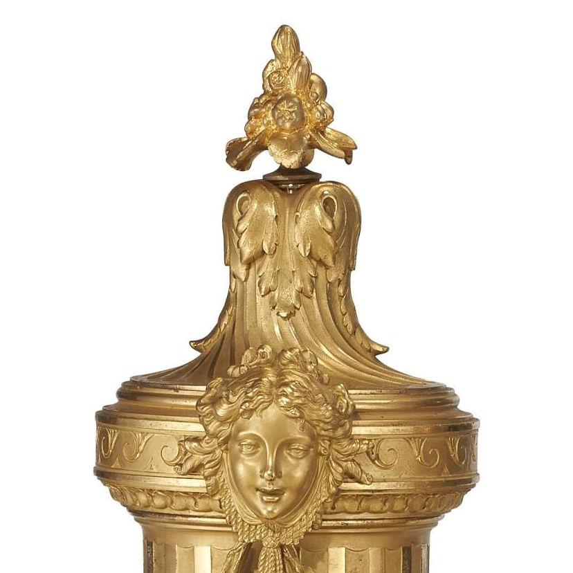 Urnes en bronze doré de Maxime Secrétant  Bon état - En vente à New York, NY
