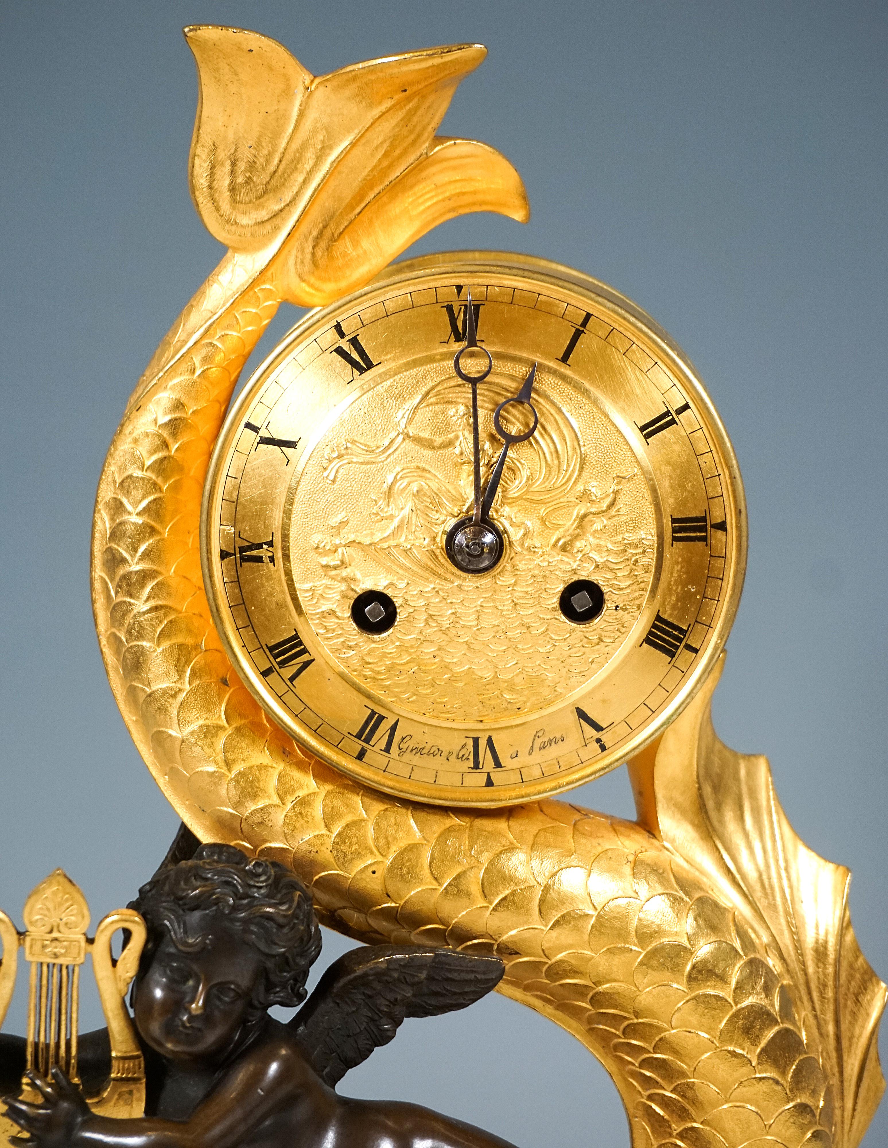 Late 18th Century French Ormolu Mantle Clock, Pendule 'Au Dauphin', Paris, Around 1800/1830 For Sale