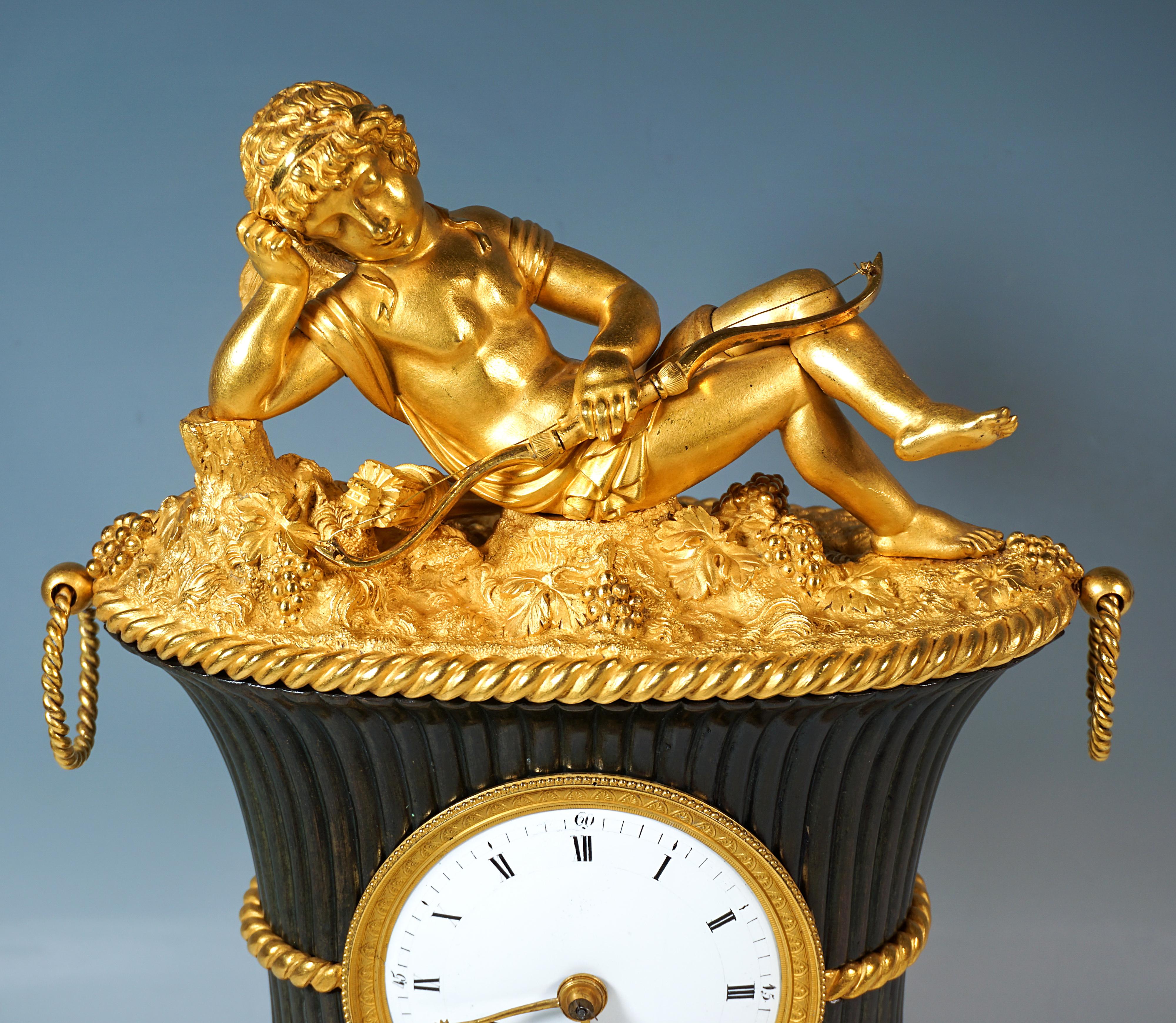 Early 19th Century French Ormolu Mantle Clock, Pendule 'L'Angelot Endormi', Reiche, Paris, Ca 1820 For Sale