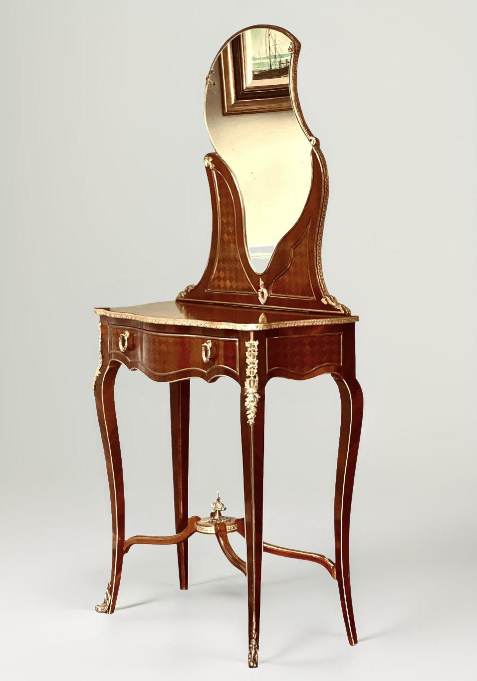 French Ormolu-Mounted Kingwood and Parquetry Vanity Dressing Table In Good Condition For Sale In Doylestown, PA